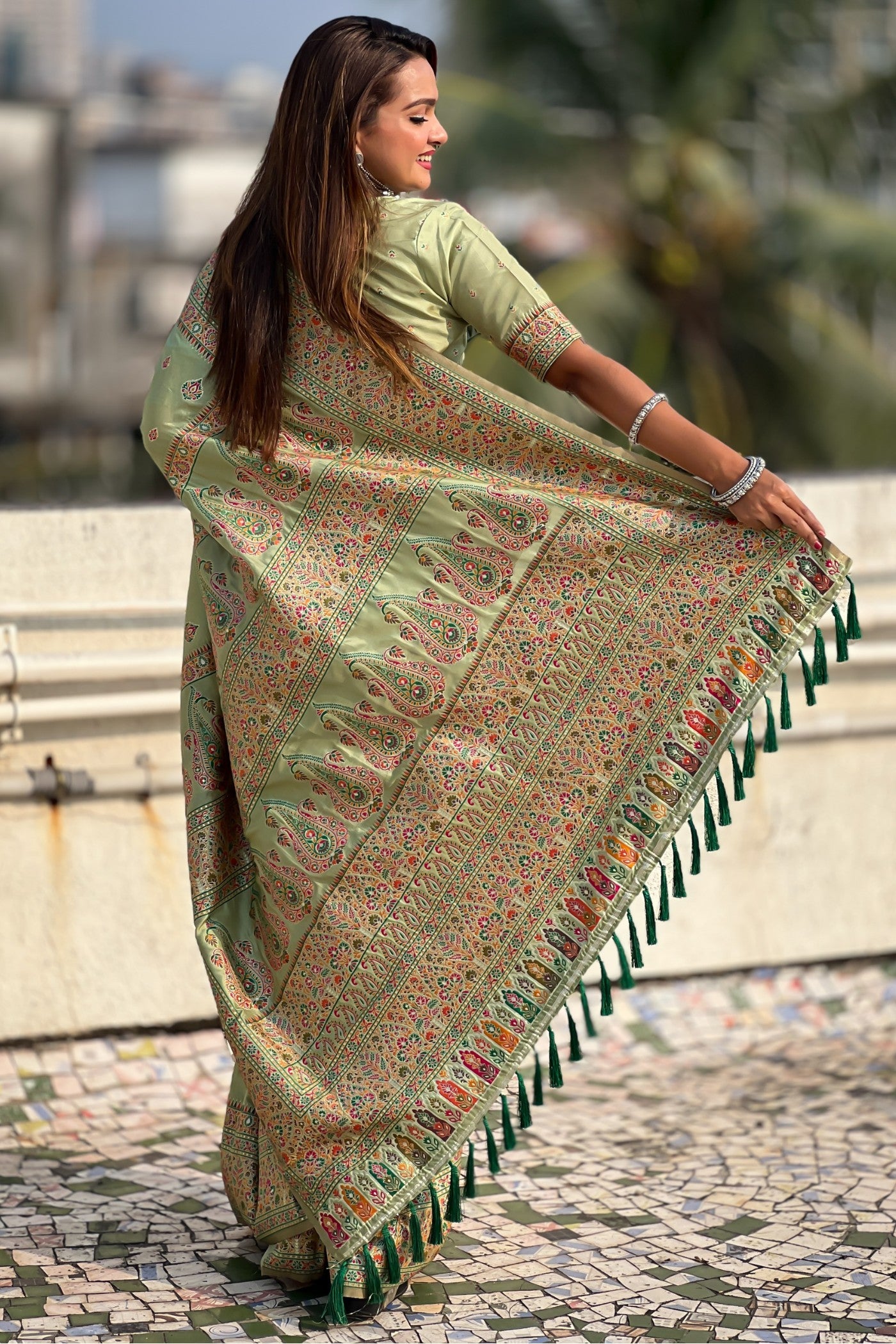 Buy MySilkLove Pista Green Woven Kashmiri Jamewar Saree Online