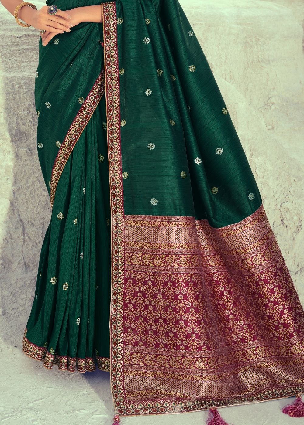 Buy MySilkLove Gable Green Woven Banarasi Saree Online