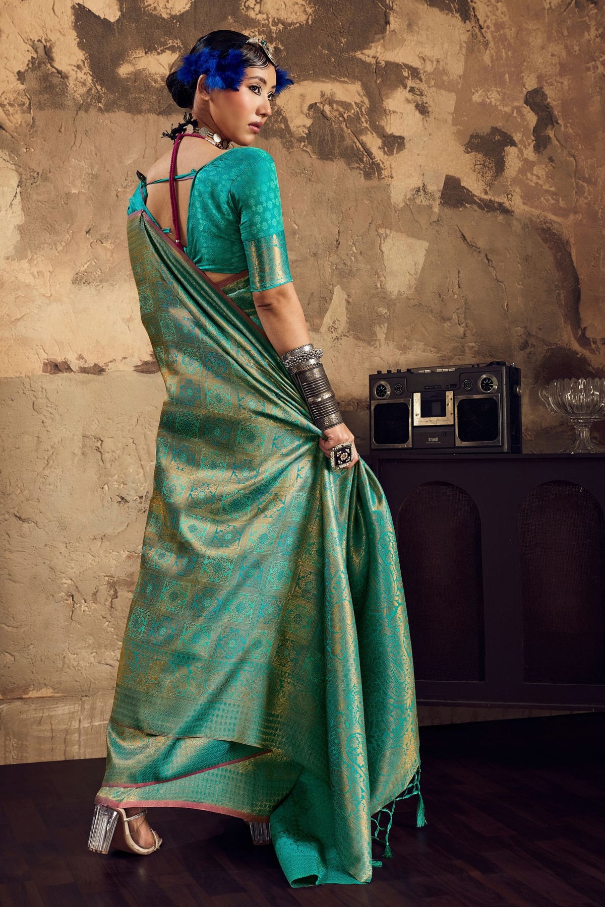 Buy MySilkLove Hydrangea Green Kanjivaram Handloom Saree Online