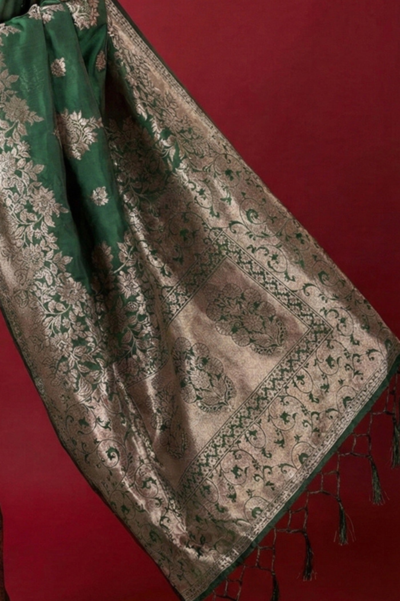 Buy MySilkLove Hunter Green Woven Banarasi Silk Saree Online