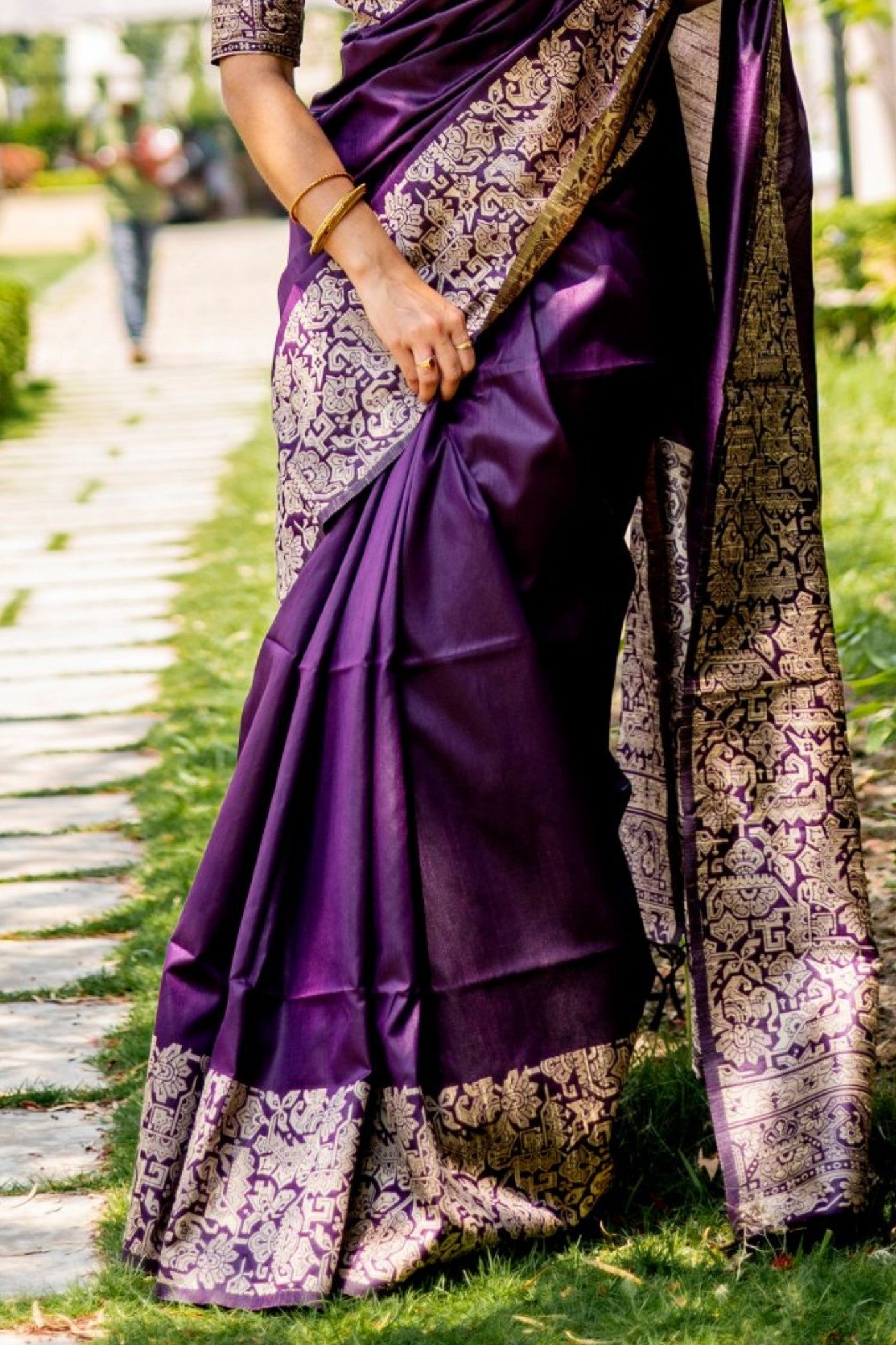 Buy MySilkLove Mulberry Purple Banarasi Handloom Raw Silk Saree Online