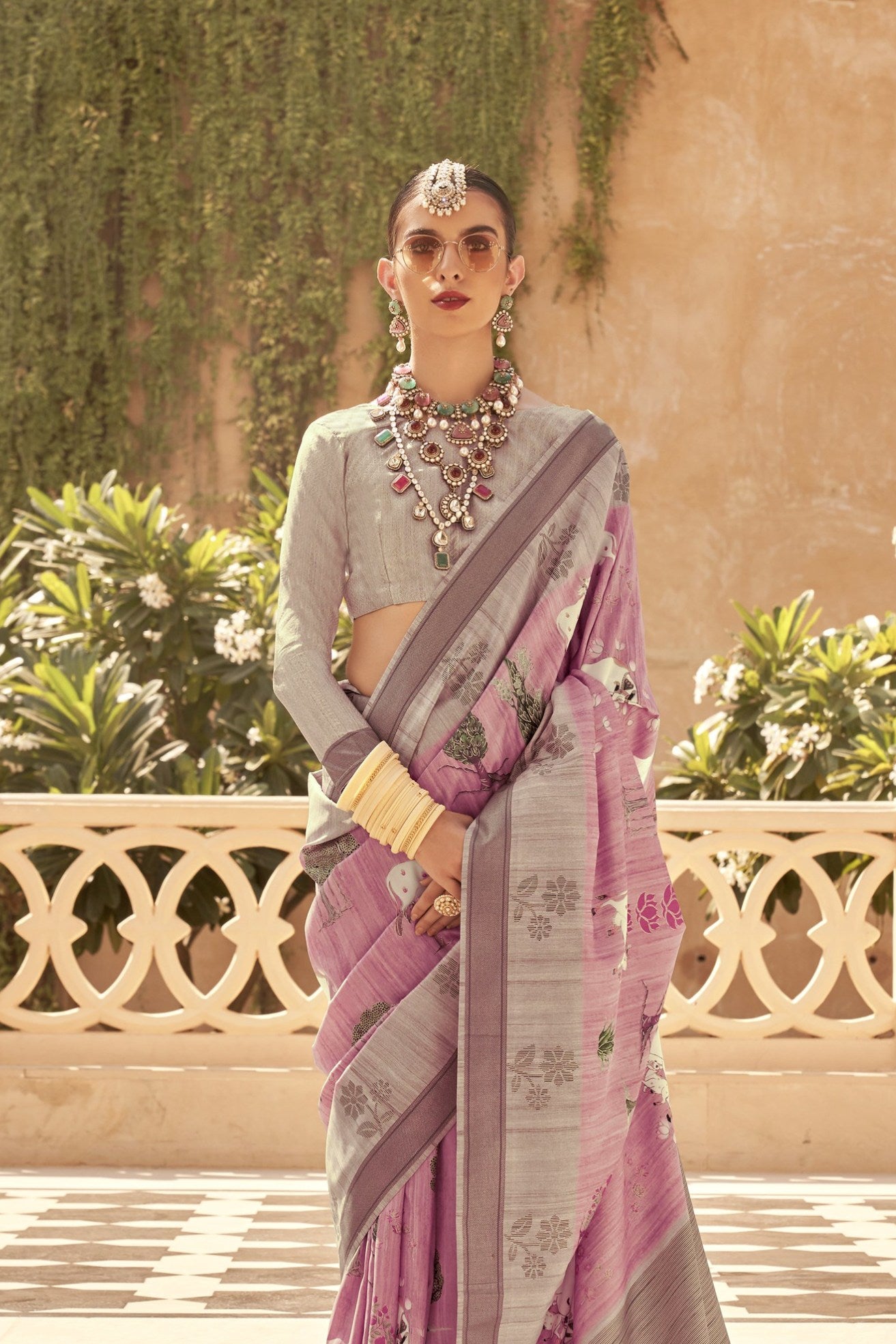 Buy MySilkLove Luster Pink Banarasi Handloom Saree Online