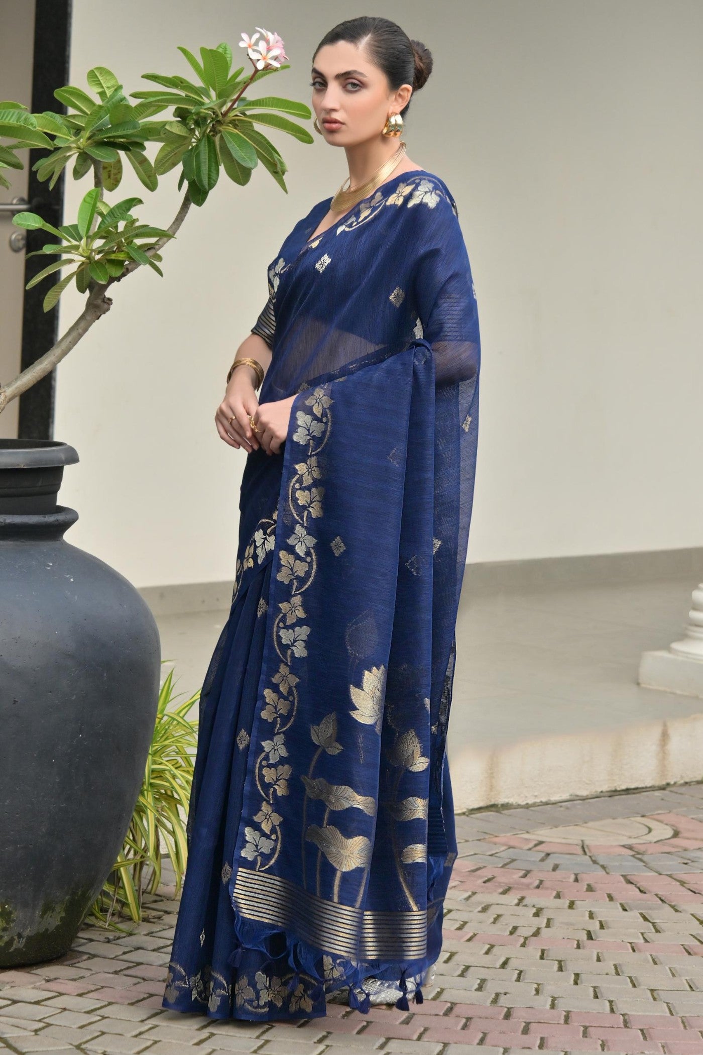 Buy MySilkLove Navy Blue Floral Linen Silk Saree Online