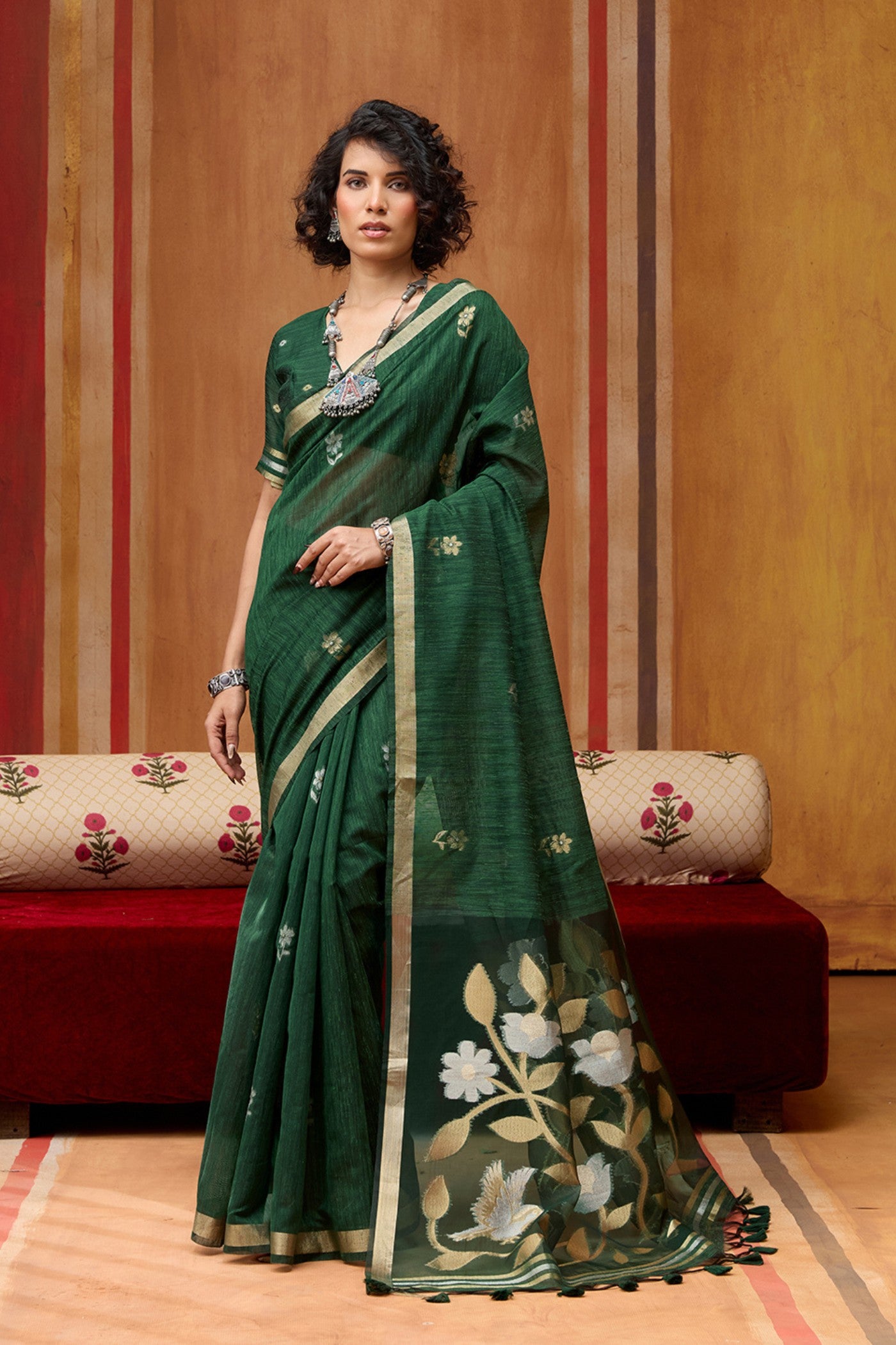 Buy MySilkLove Dark Green Handloom Munga Cotton Saree Online