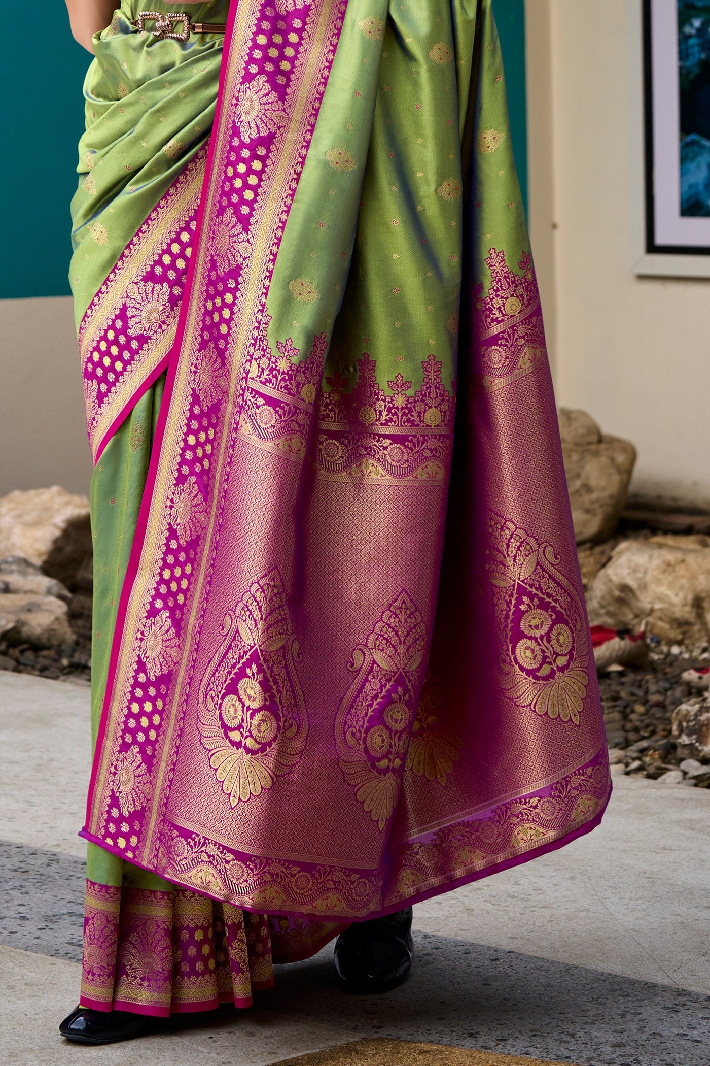 Buy MySilkLove Tecoma Green Woven Banarasi Saree Online
