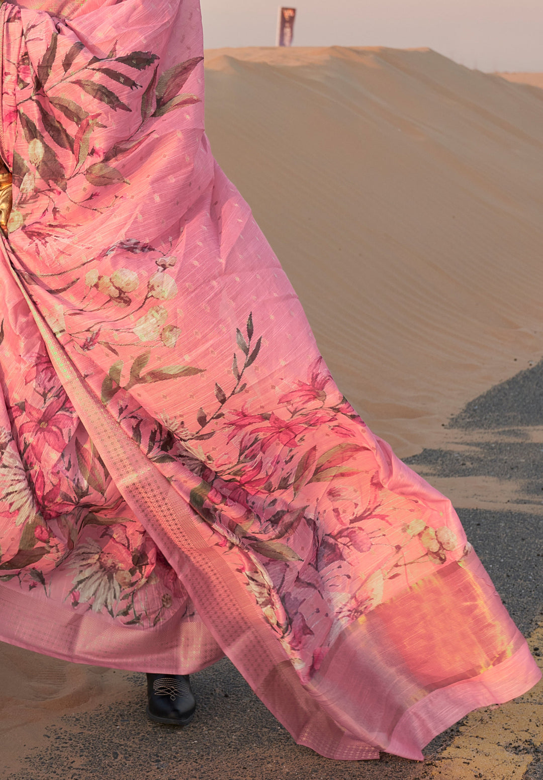 Buy MySilkLove Apricot Pink Woven Linen Saree Online