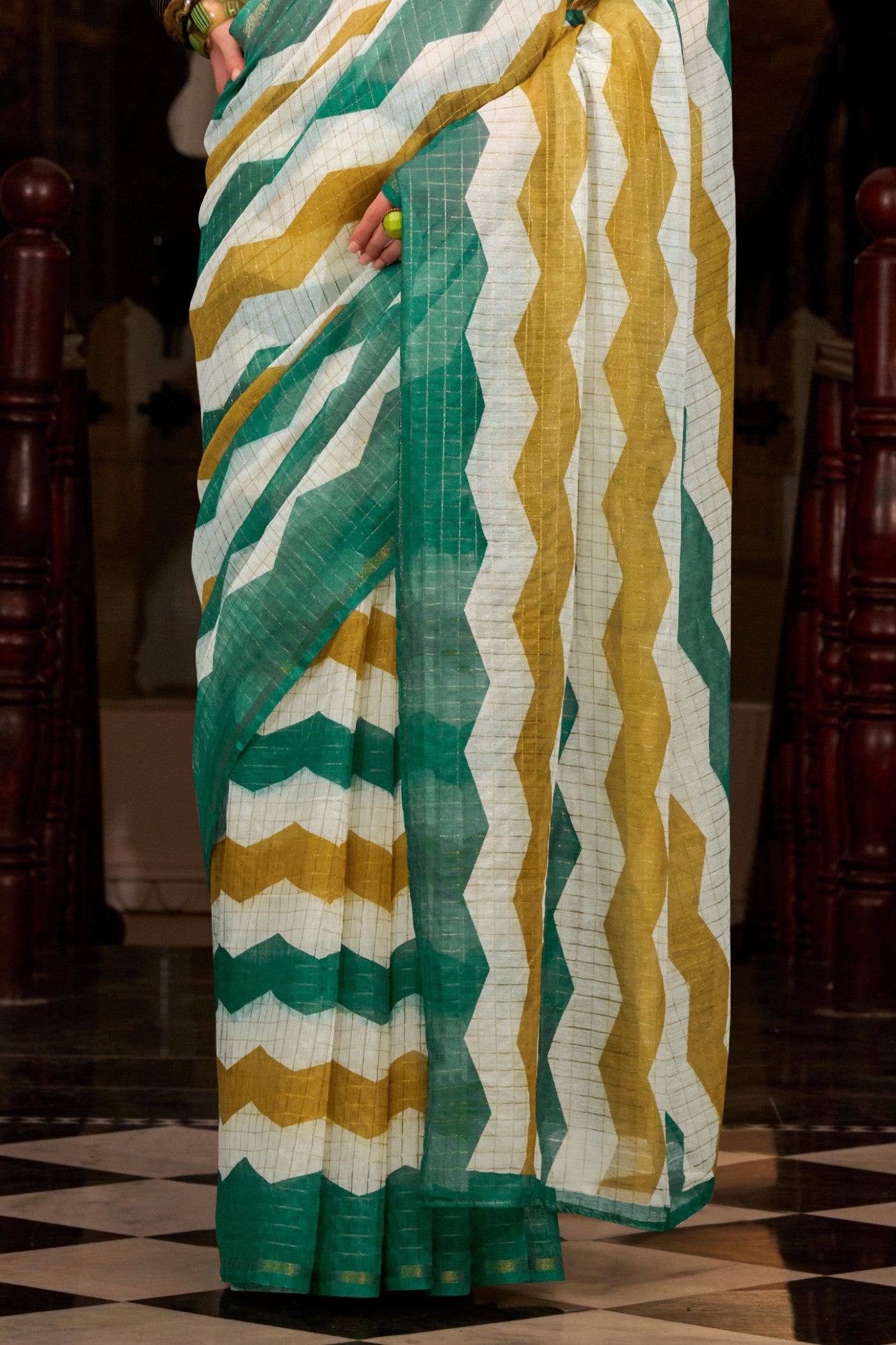 Buy MySilkLove Jewel Green Woven Linen Saree Online