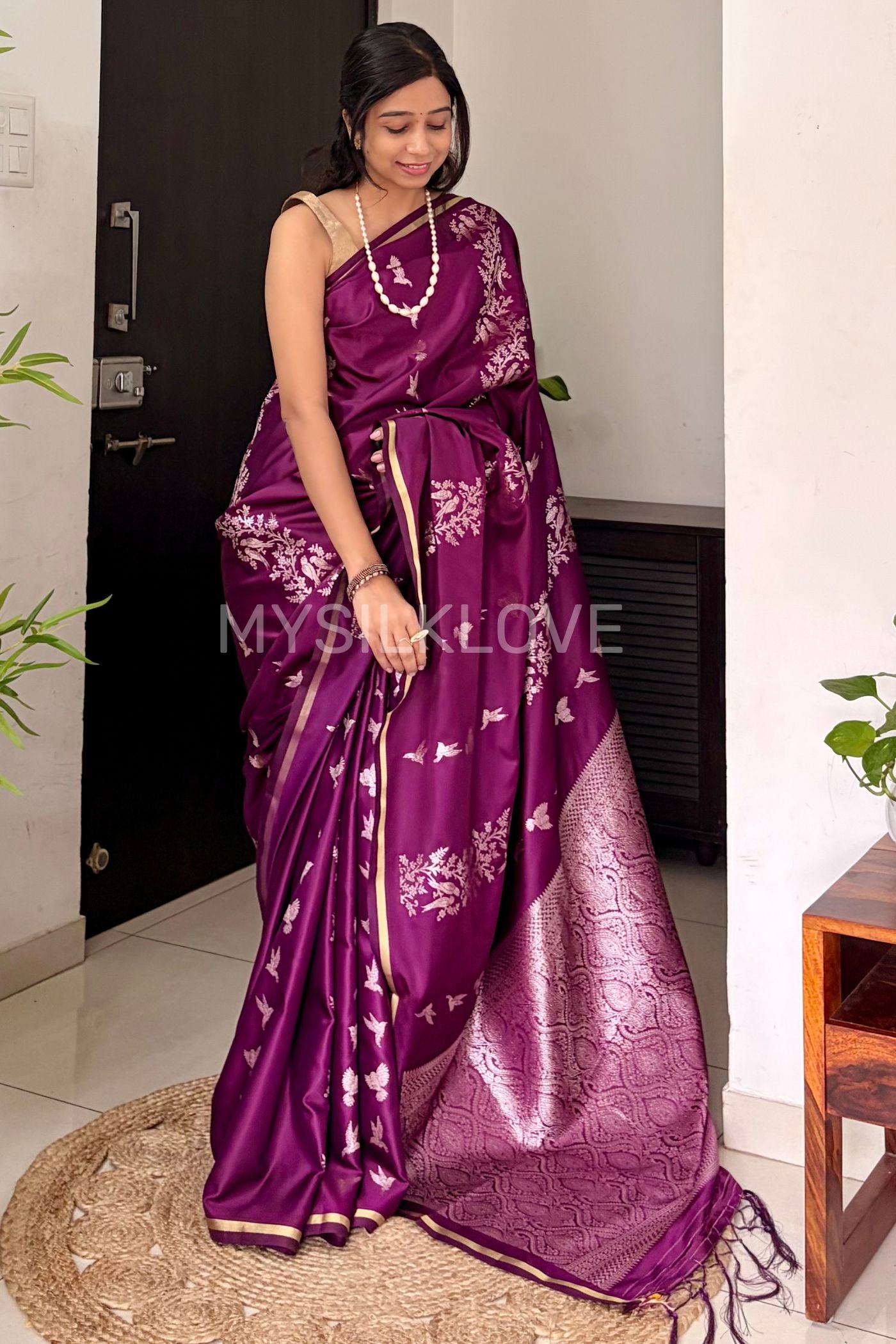 Buy MySilkLove Violaine Purple Handloom Satin Silk Saree Online