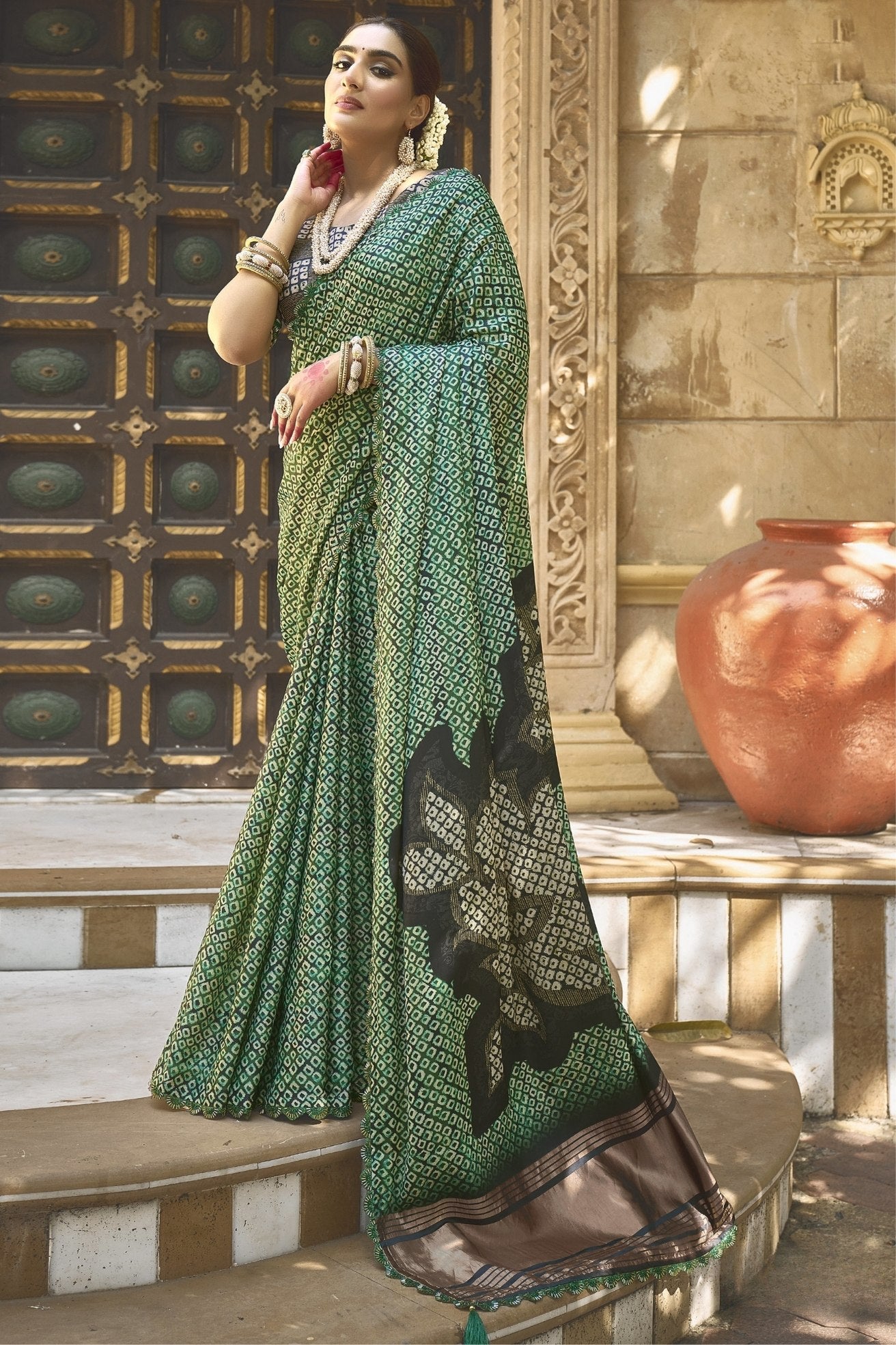 Buy MySilkLove Finlandia Green Banarasi Designer Saree Online