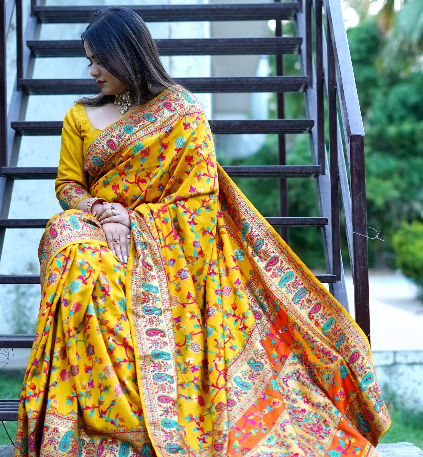 Buy MySilkLove Medallion Yellow Handloom Printed Kashmiri Jamewar Silk Saree Online