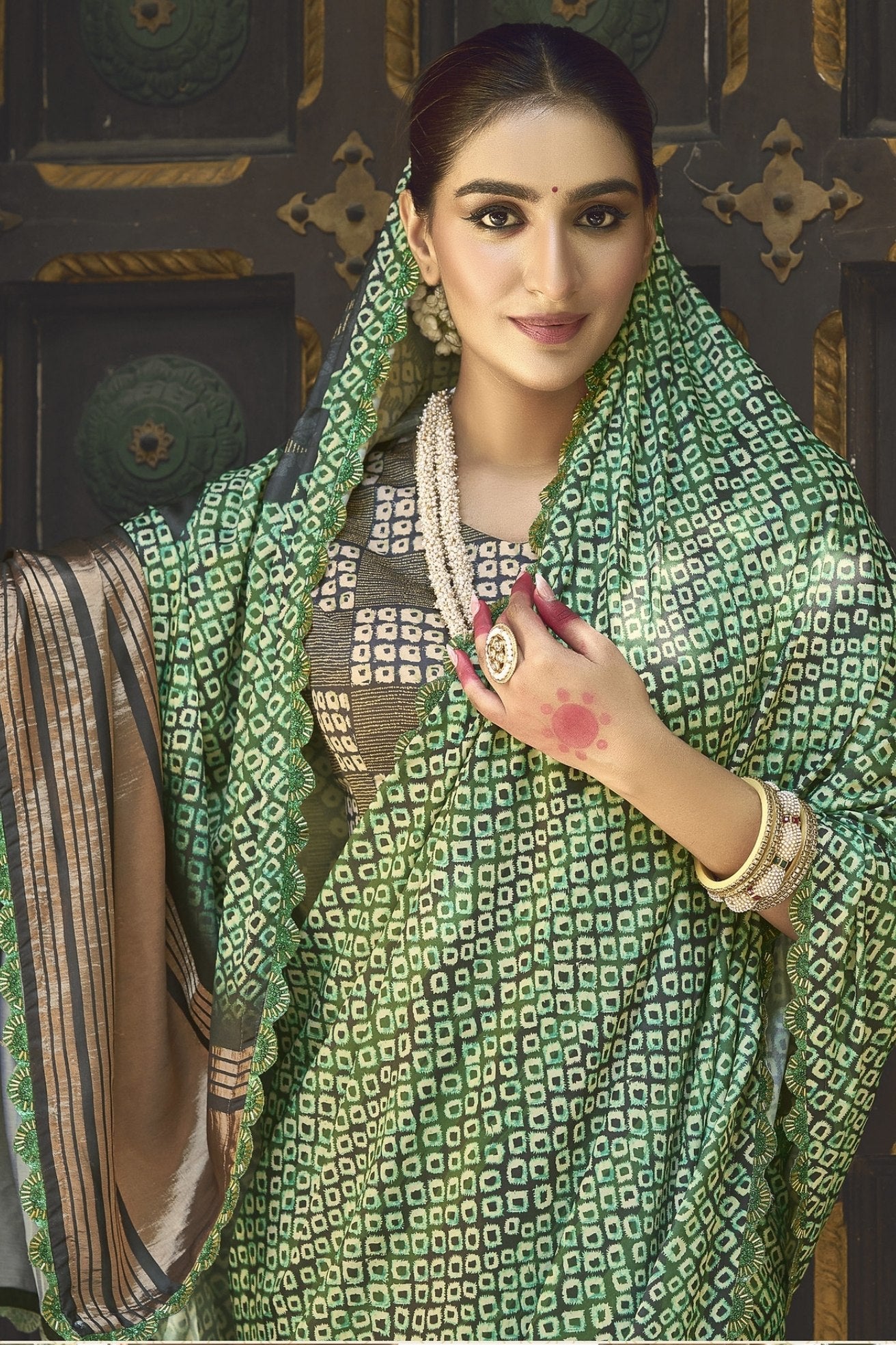 Buy MySilkLove Finlandia Green Banarasi Designer Saree Online