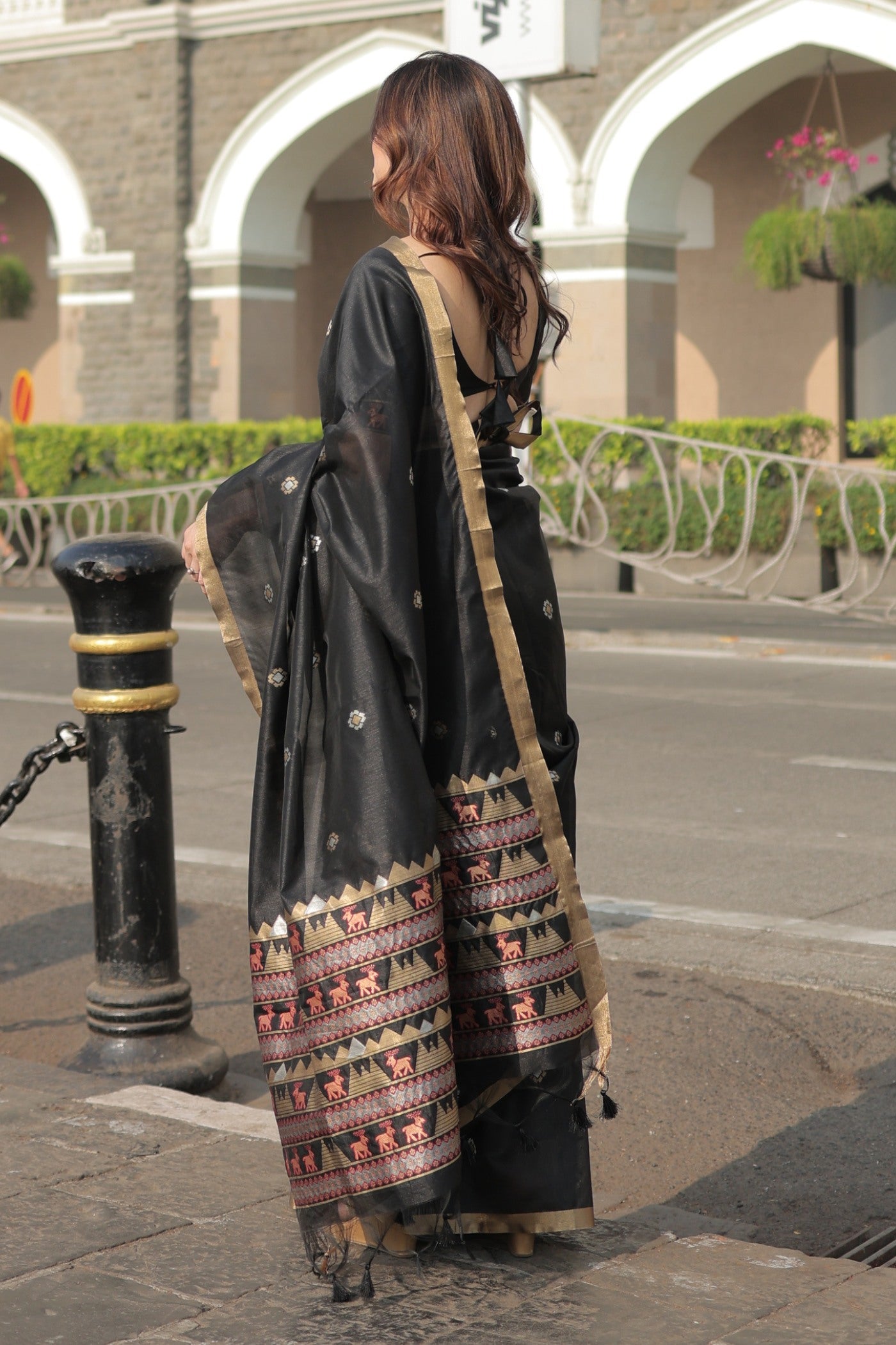 Buy MySilkLove Jade Black Tussar Handloom Silk Saree Online