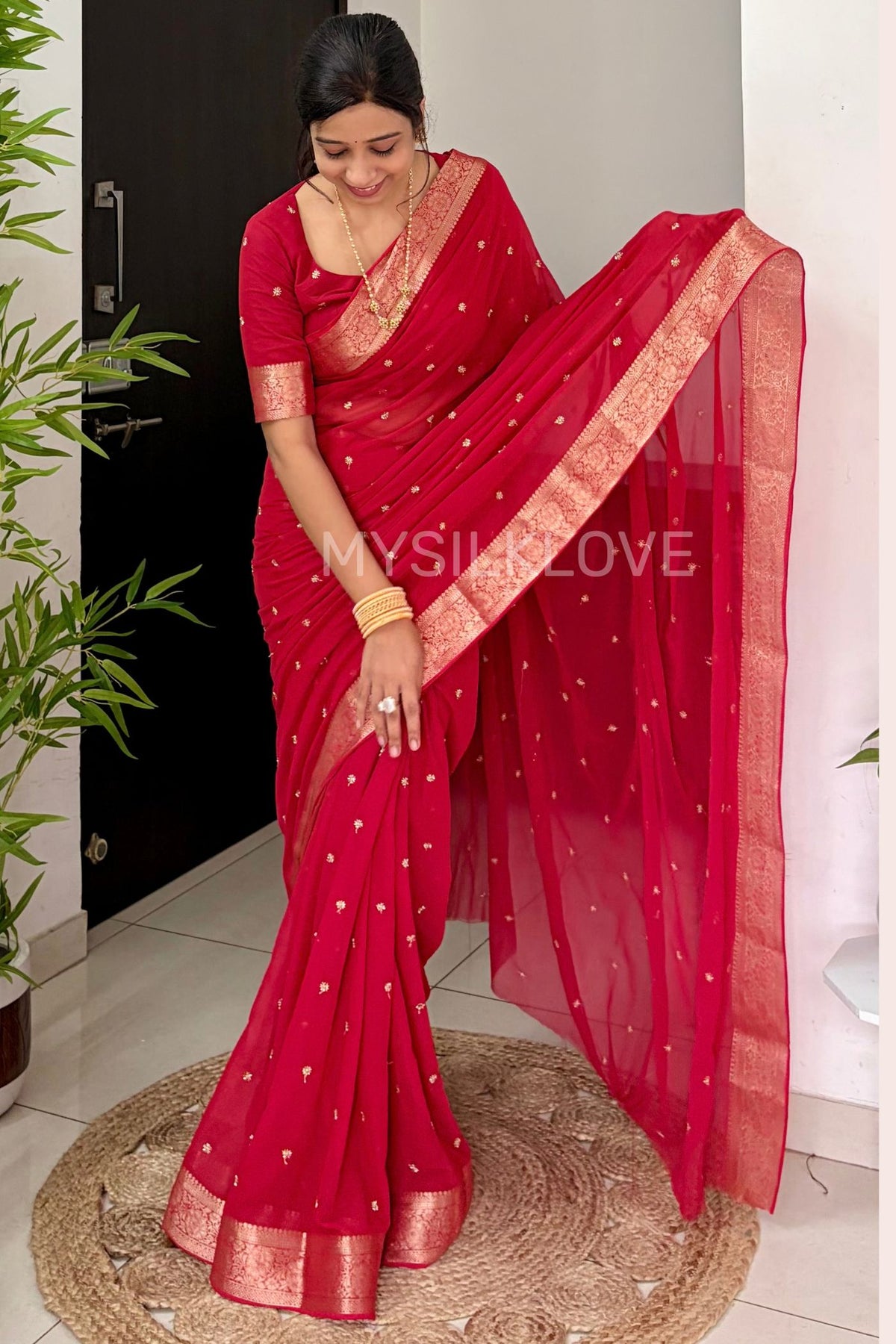 MySilkLove Velvet Red Zari Woven Bidding Floral Georgette Saree