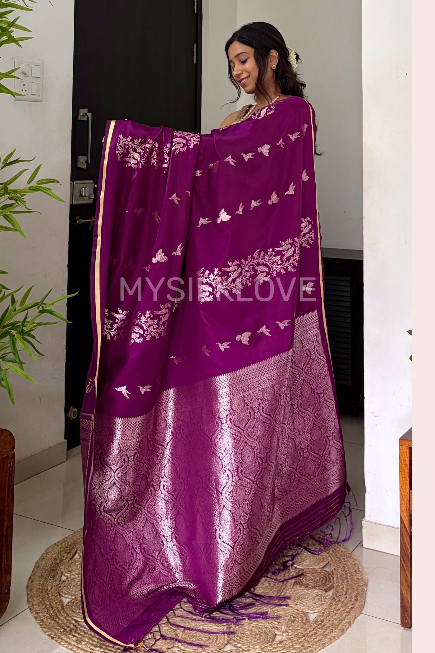 Buy MySilkLove Violaine Purple Handloom Satin Silk Saree Online
