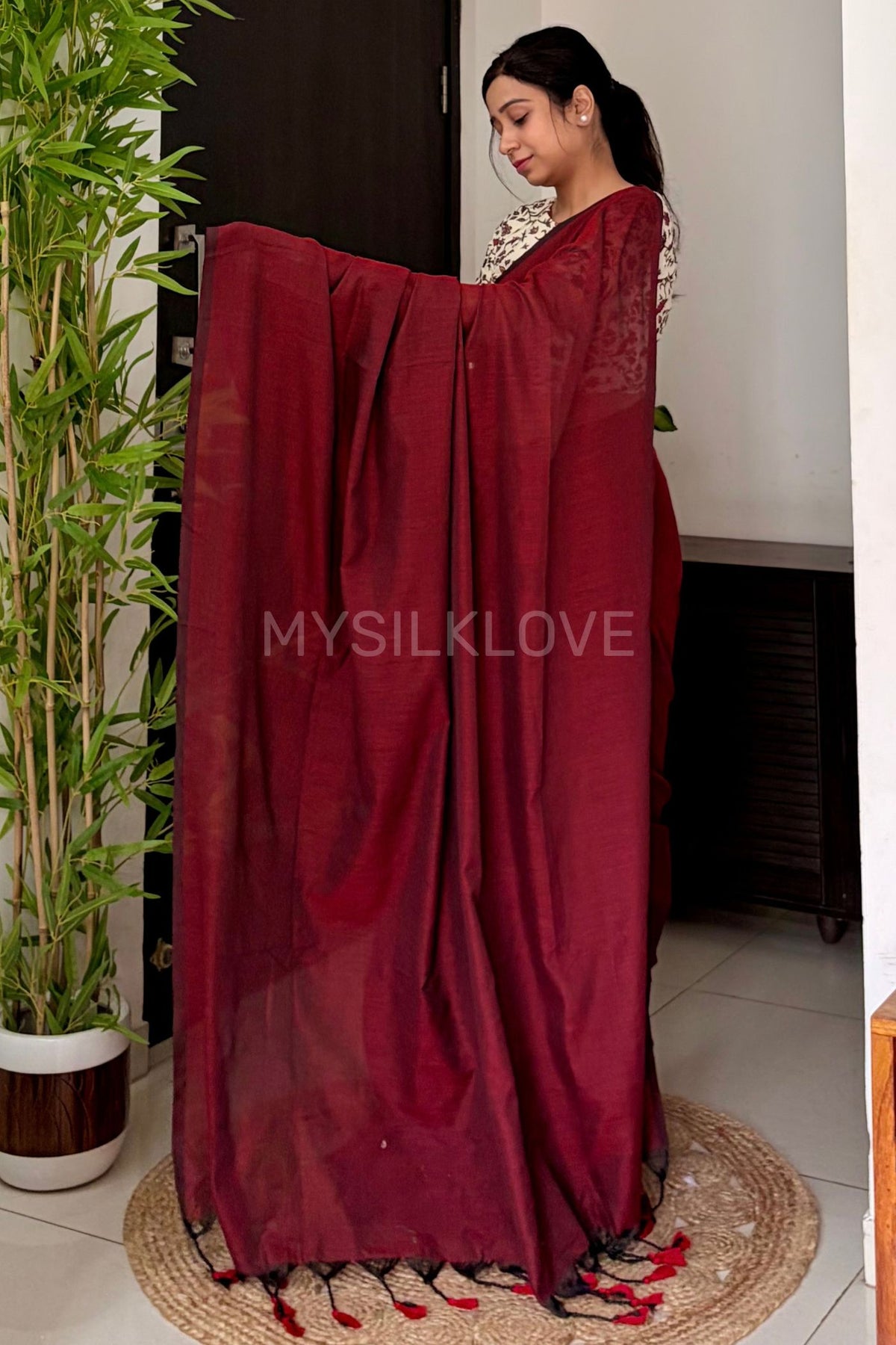 Buy MySilkLove Dark Cherry Maroon Mul Mul Cotton Saree with Kalamkari Blouse Online