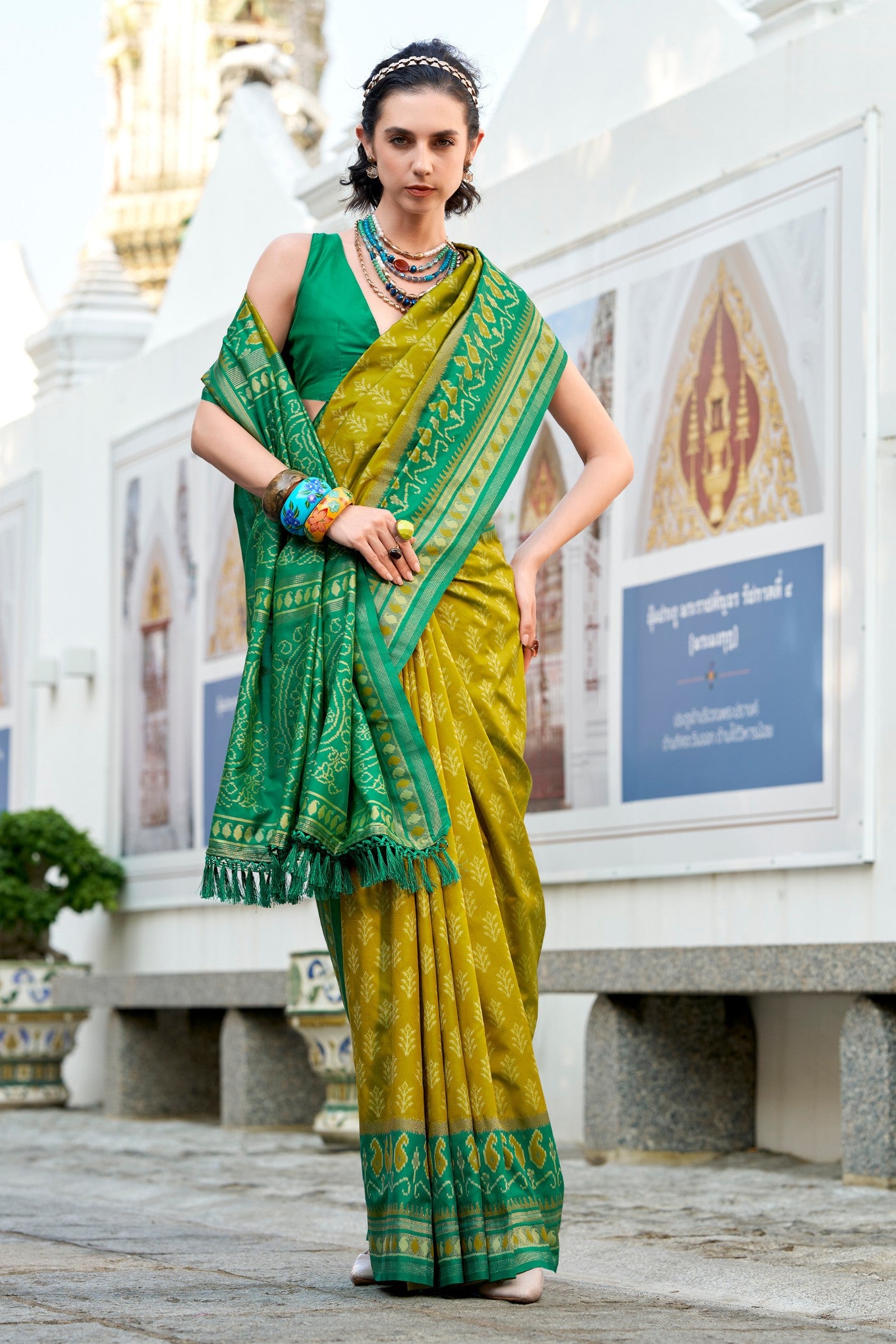 Buy MySilkLove Hokey Pokey Green Woven Banarasi Saree Online