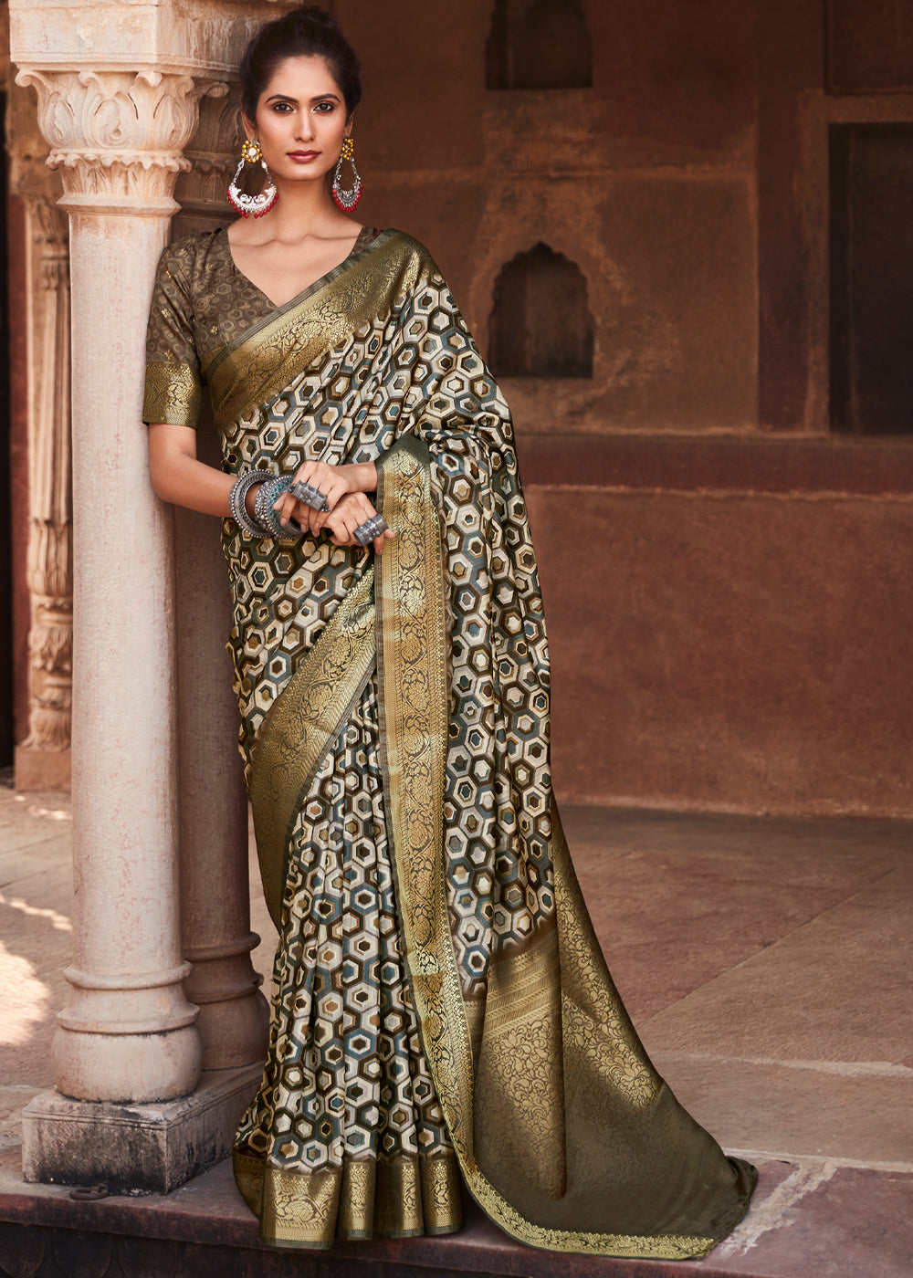 Buy MySilkLove Barley Corn Green Handloom Banarasi Silk Saree Online