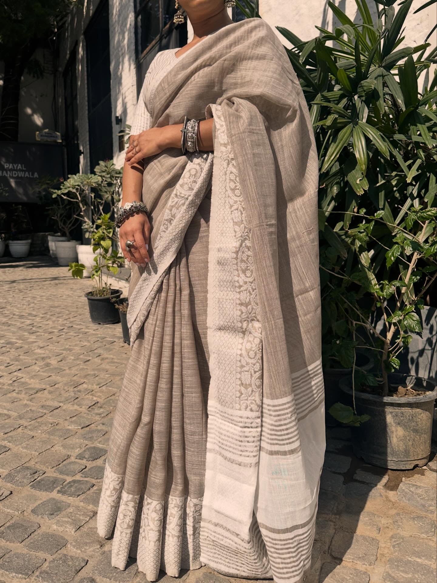 Buy MySilkLove Peanut Brown Woven Linen Saree Online