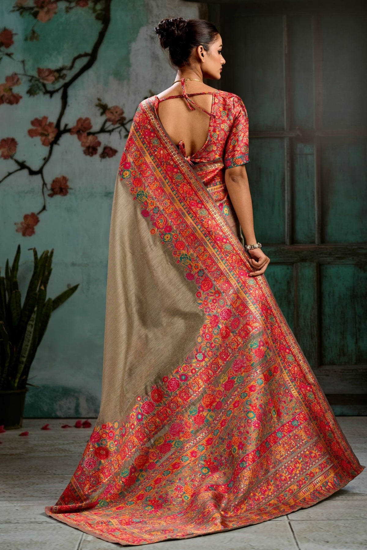 Buy MySilkLove Walnut Brown Kashmiri Handloom Jamewar Saree Online