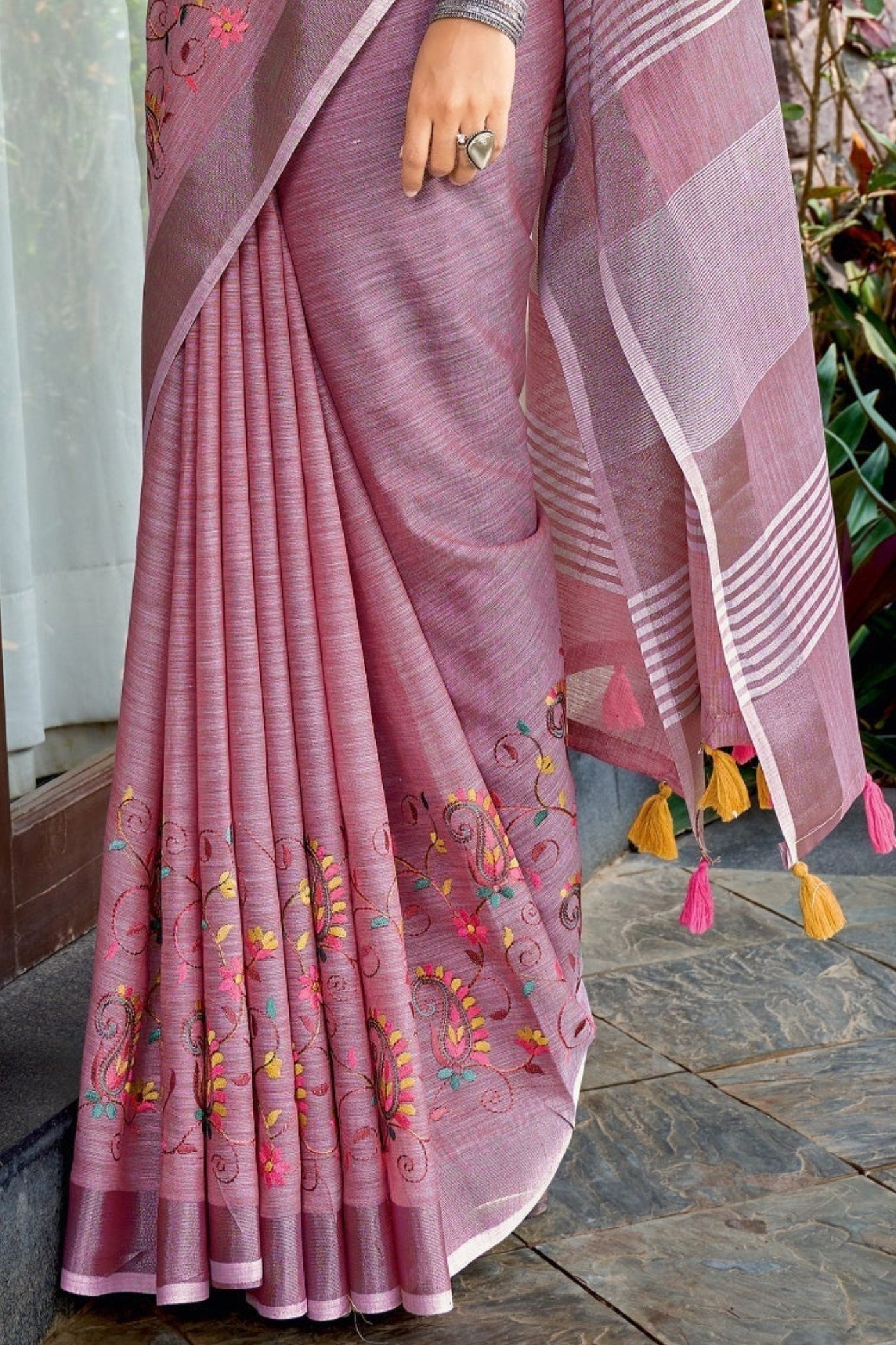 Buy MySilkLove Strikemaster Purple Handcrafted Linen Saree Online