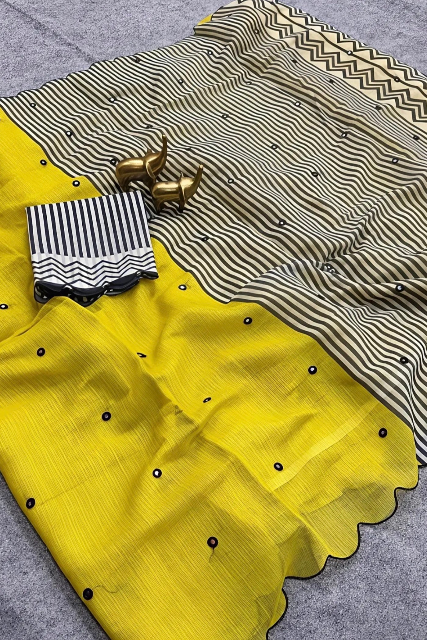 Buy MySilkLove Rustic Yellow Linen Cotton Digital Printed Saree Online