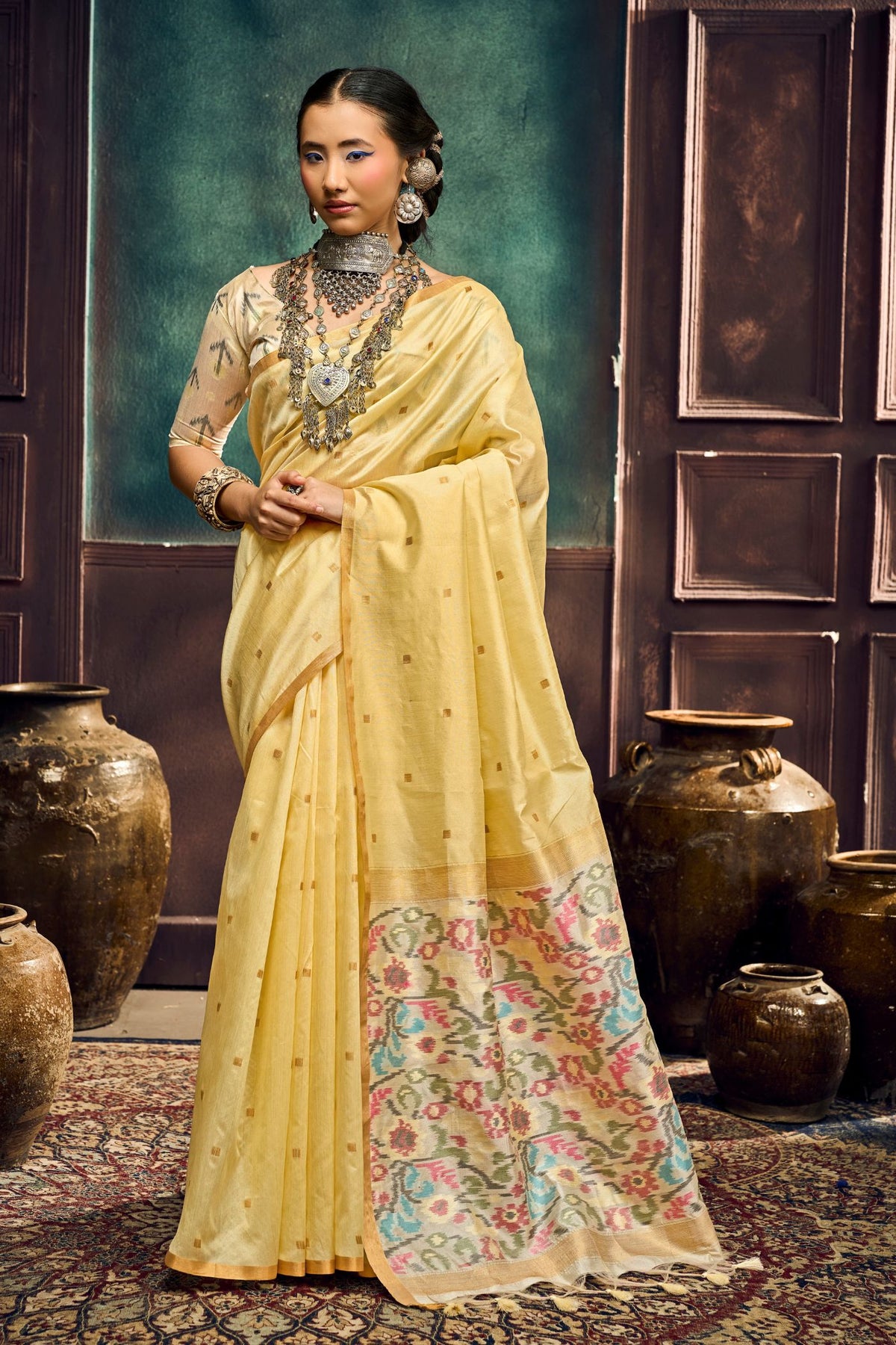 Buy MySilkLove Mimosa Yellow Handloom Silk Saree Online
