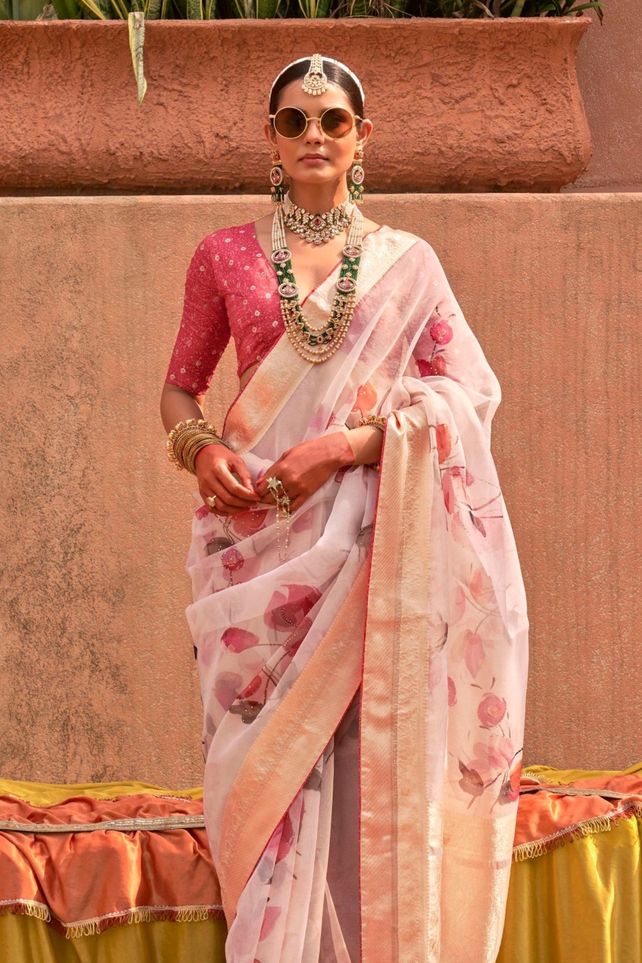 Buy MySilkLove Beauty Pink Zari Woven Organza Saree Online