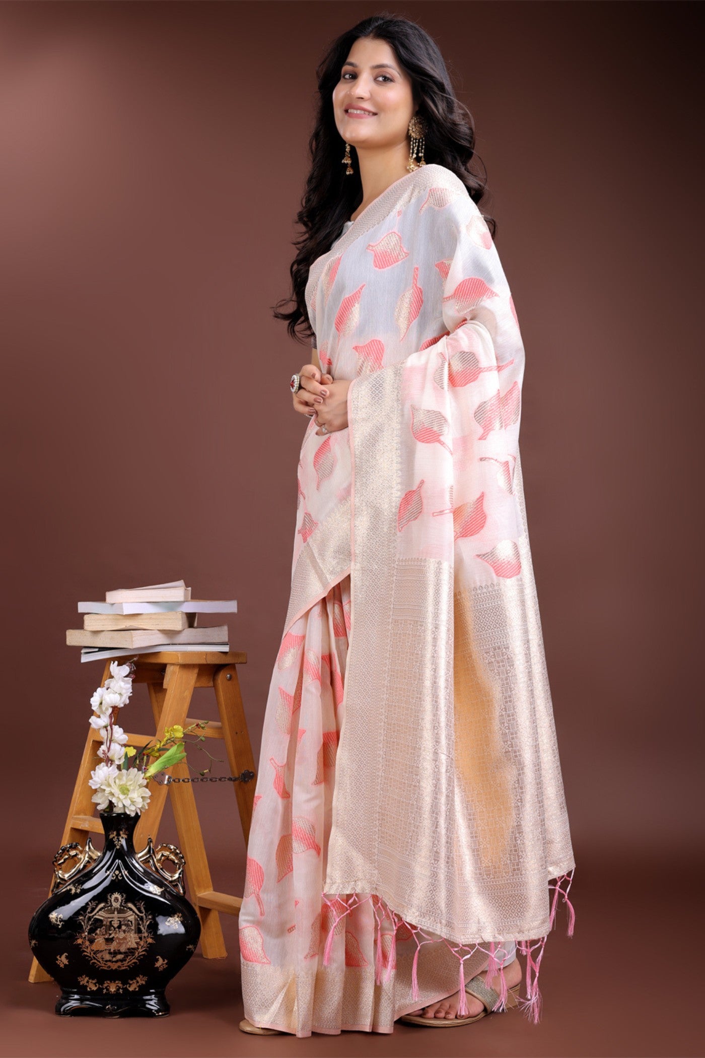 Buy MySilkLove Kalfo White and Pink Woven Cotton Saree Online