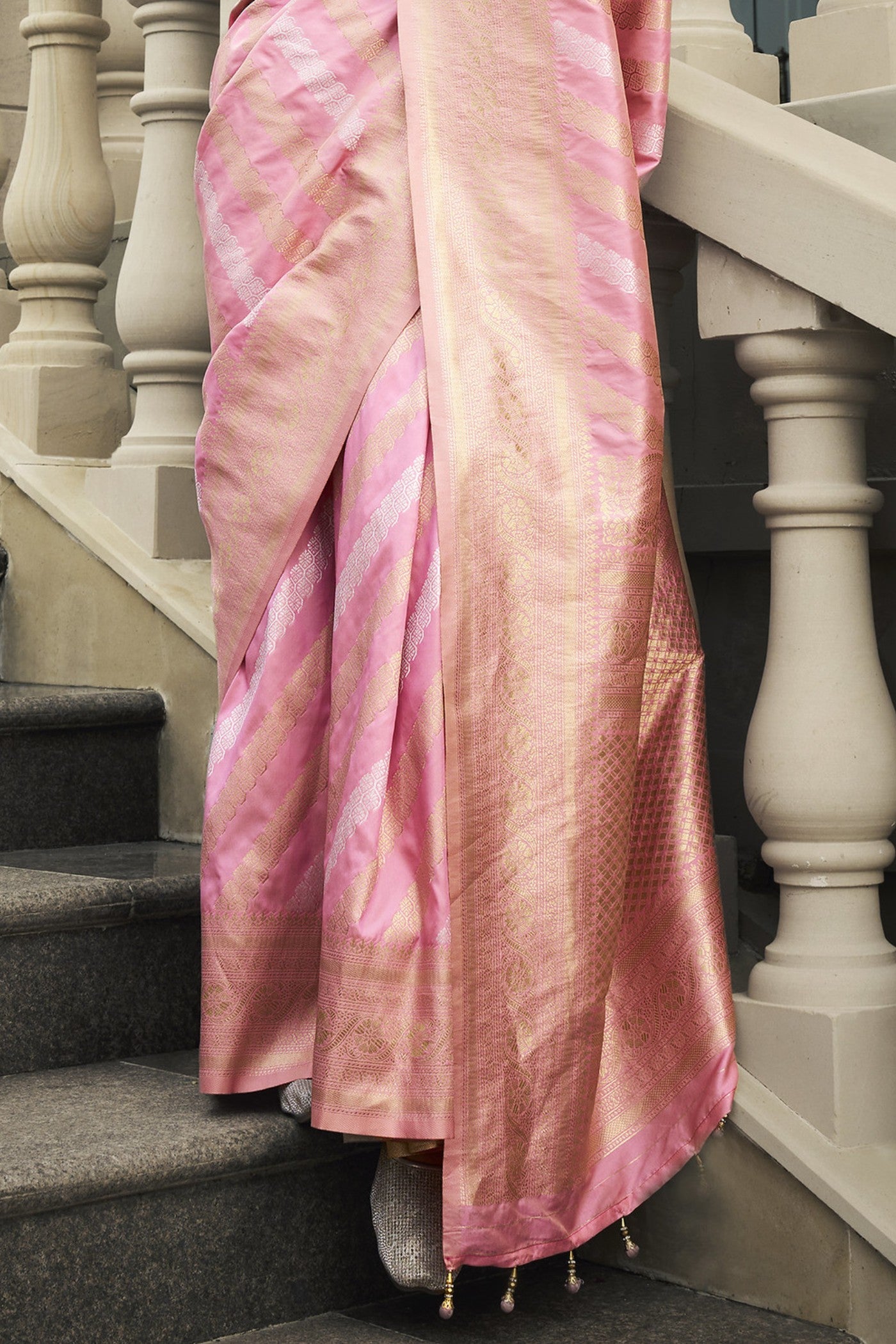 Buy MySilkLove Rose Fog Pink Woven Banarasi Saree Online