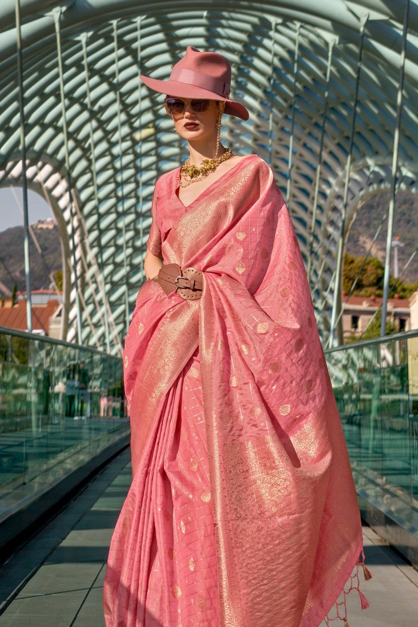 Buy MySilkLove Tonys Pink Banarasi Handloom Saree Online