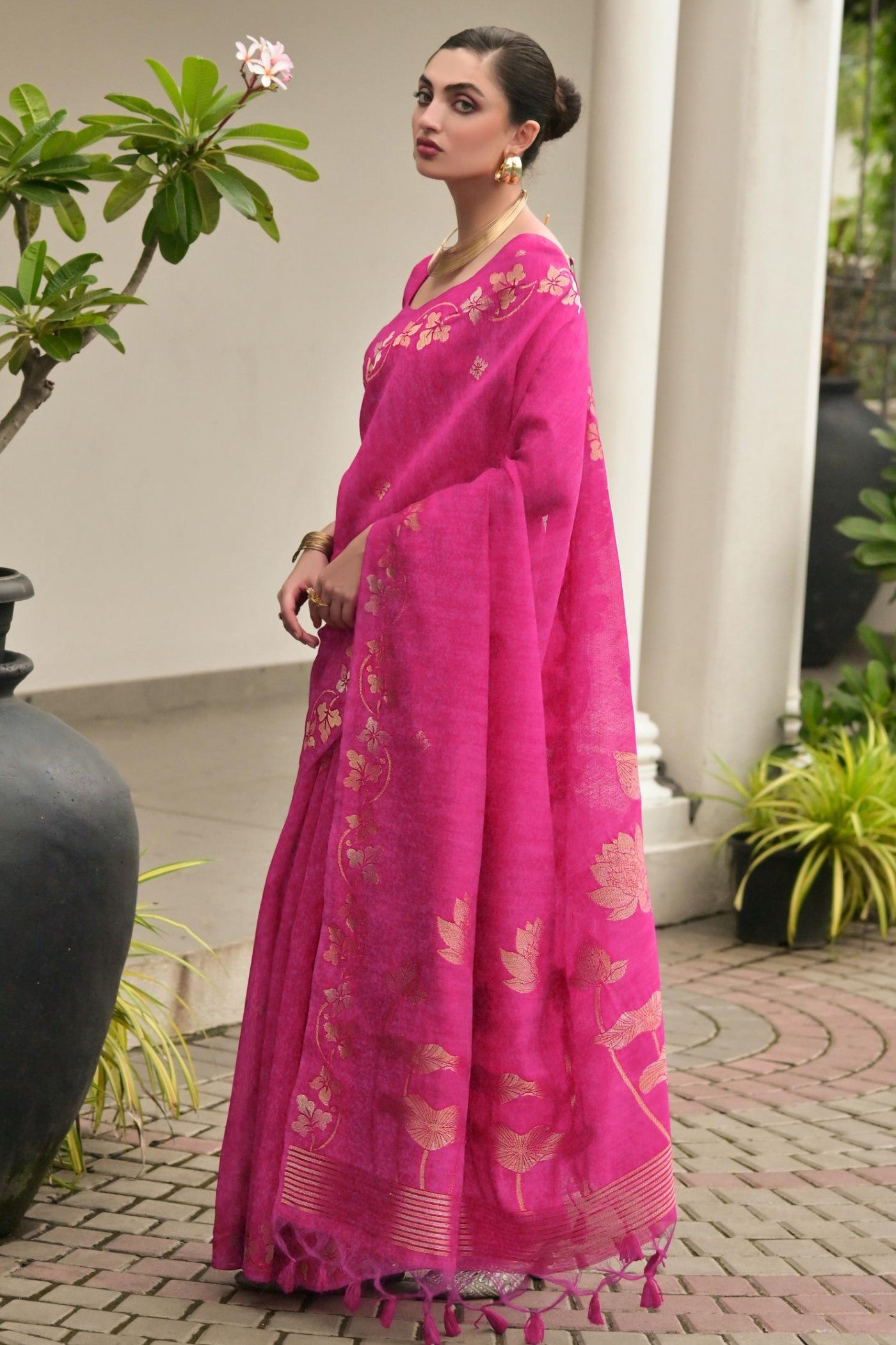 Buy MySilkLove Peony Pink Floral Linen Silk Saree Online