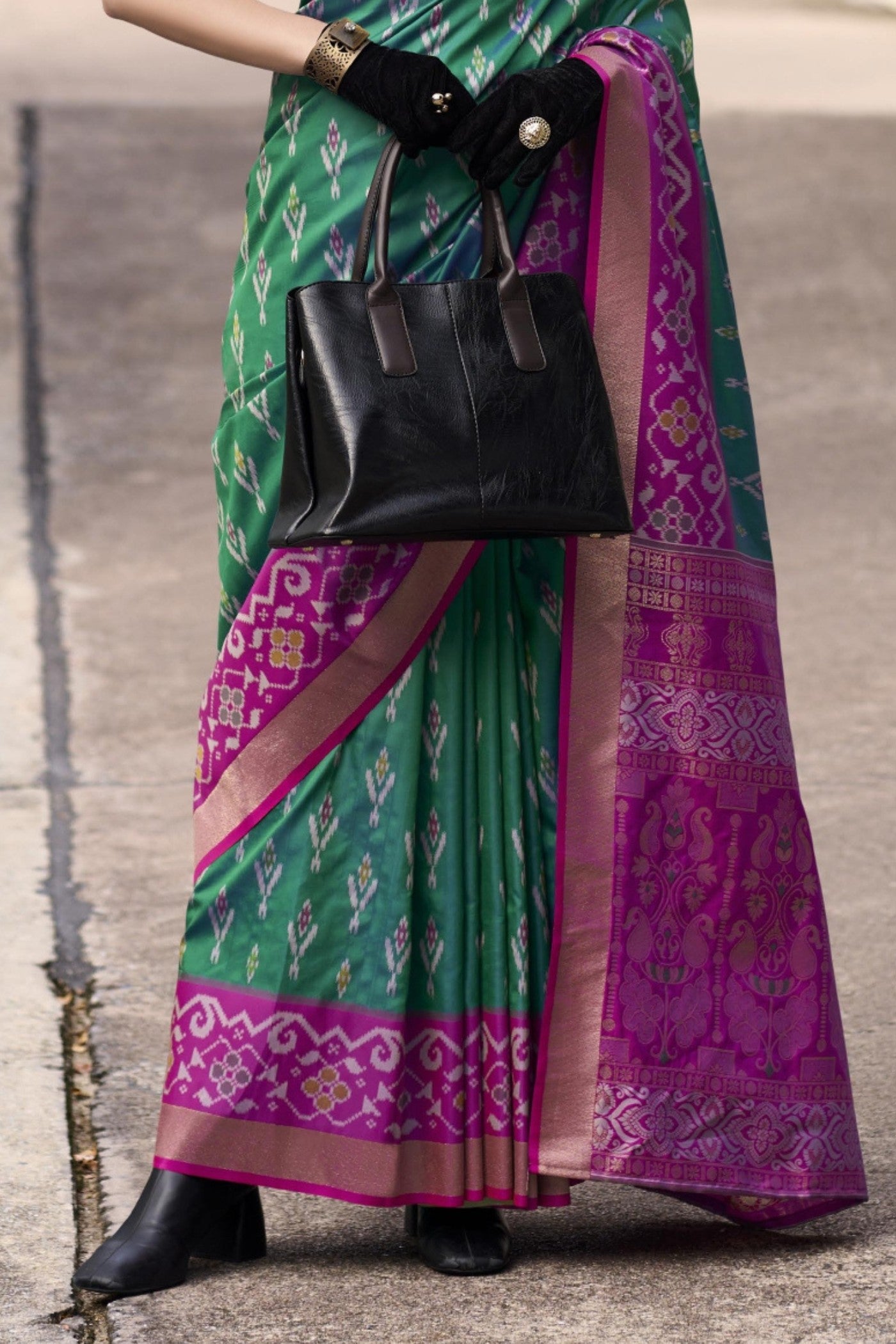 Buy MySilkLove William Green Woven Banarasi Soft Silk Saree Online