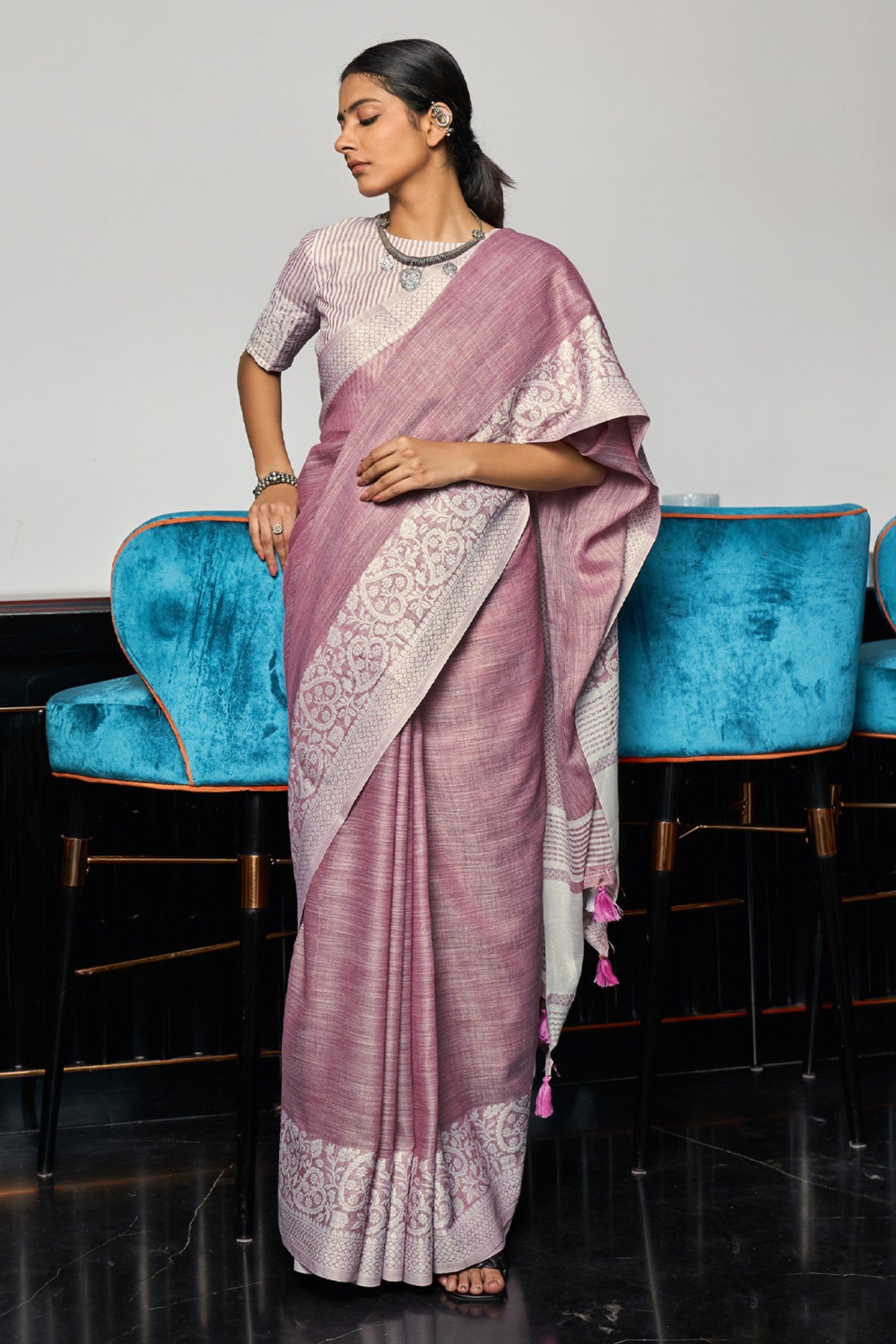 Buy MySilkLove Thistle Purple Woven Linen Saree Online