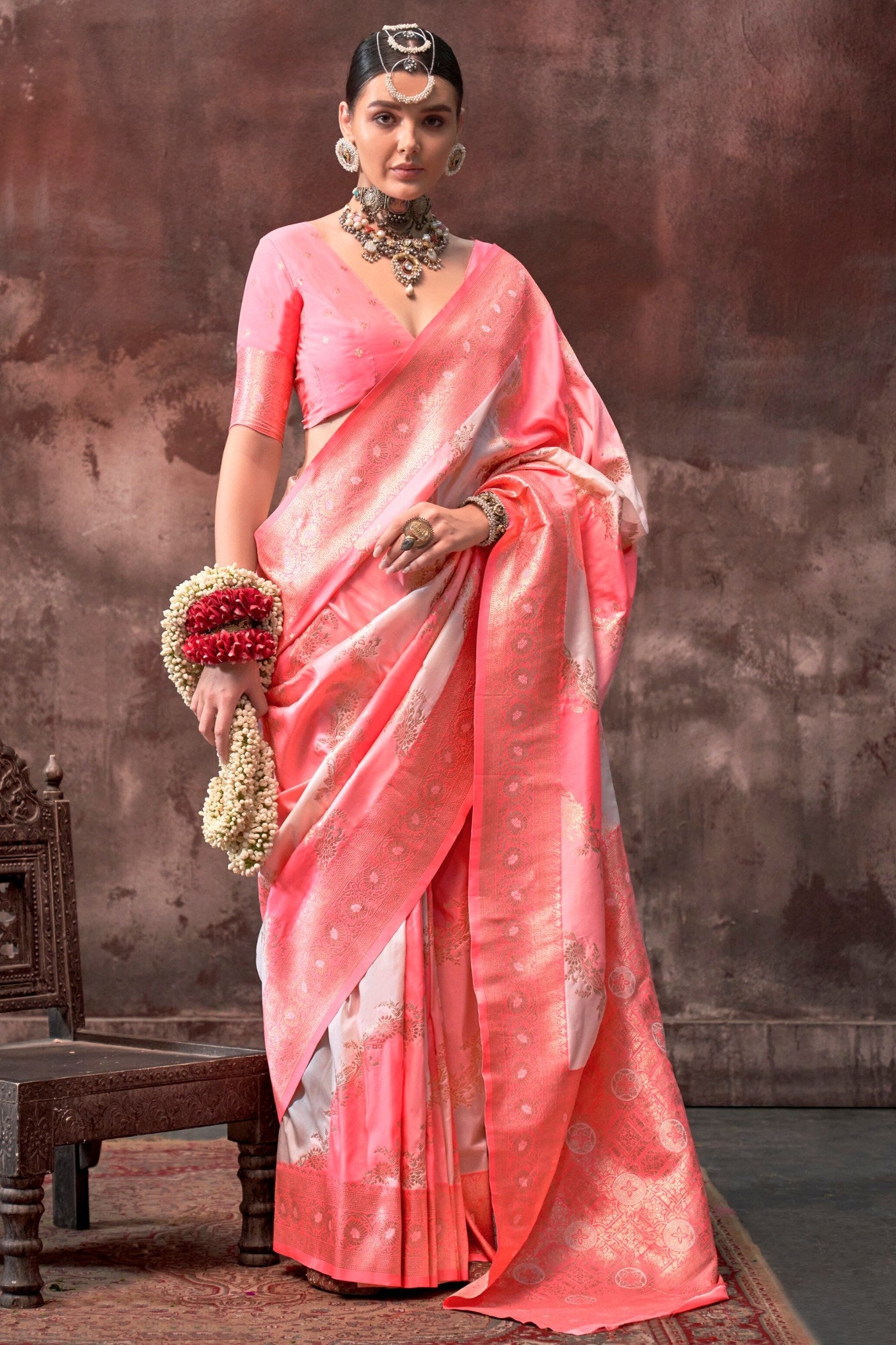 Buy MySilkLove Mona Lisa Peach Rangkaat Handloom Banarasi Saree Online