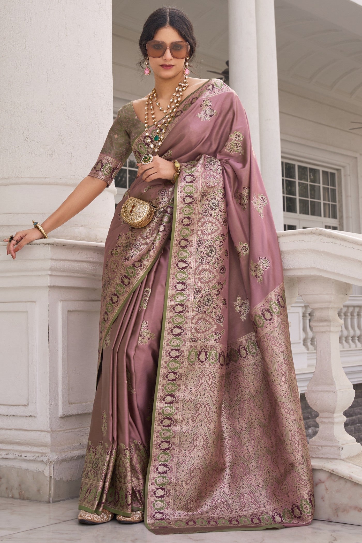 Buy MySilkLove Mauvelous Pink Woven Banarasi Saree Online