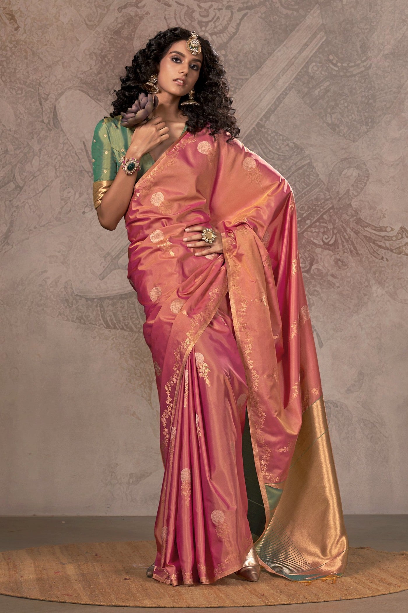 Buy MySilkLove Georgia Peach Two Tone Banarasi Handloom Saree Online