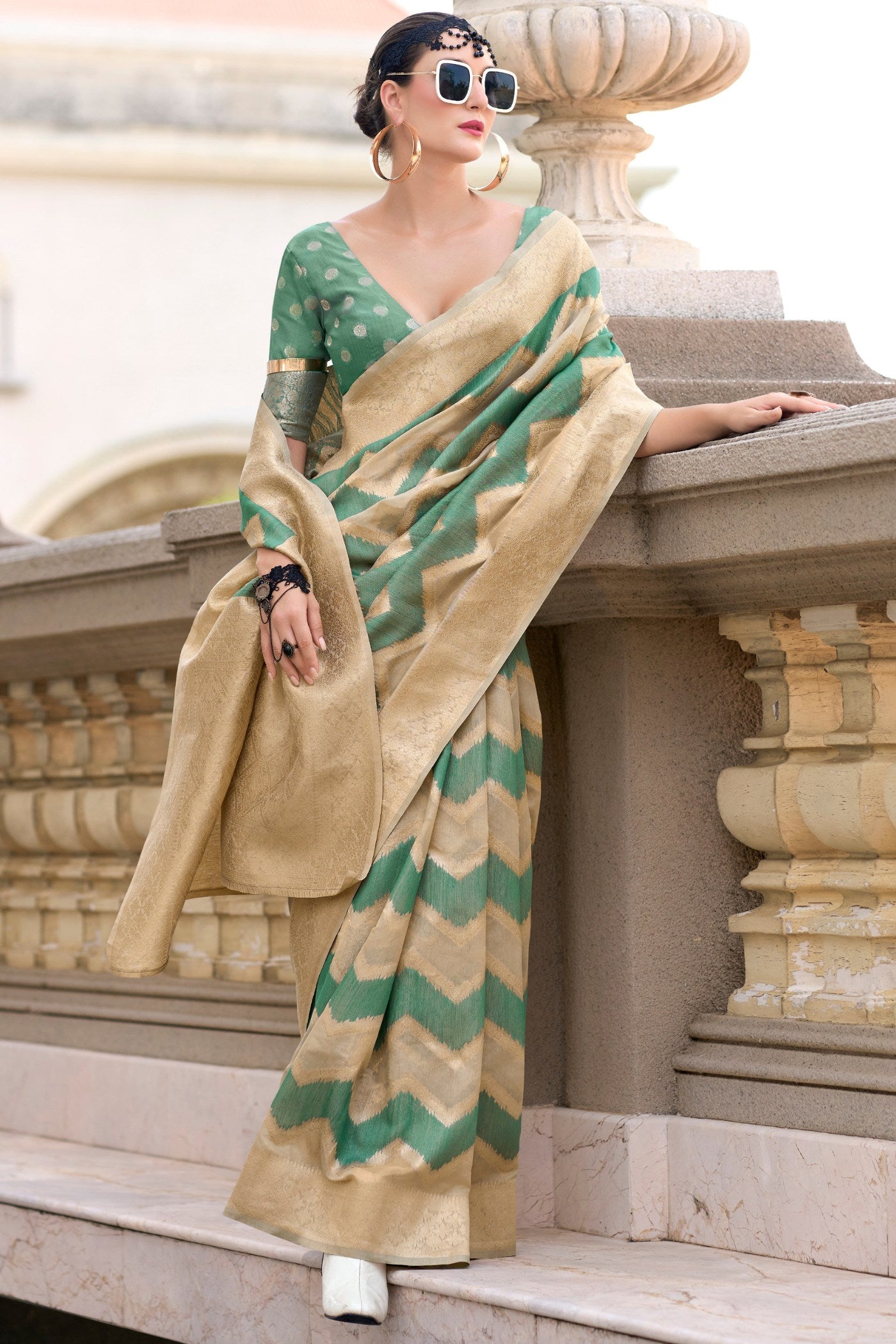 Buy MySilkLove Cactus Green Woven Linen Cotton Saree Online