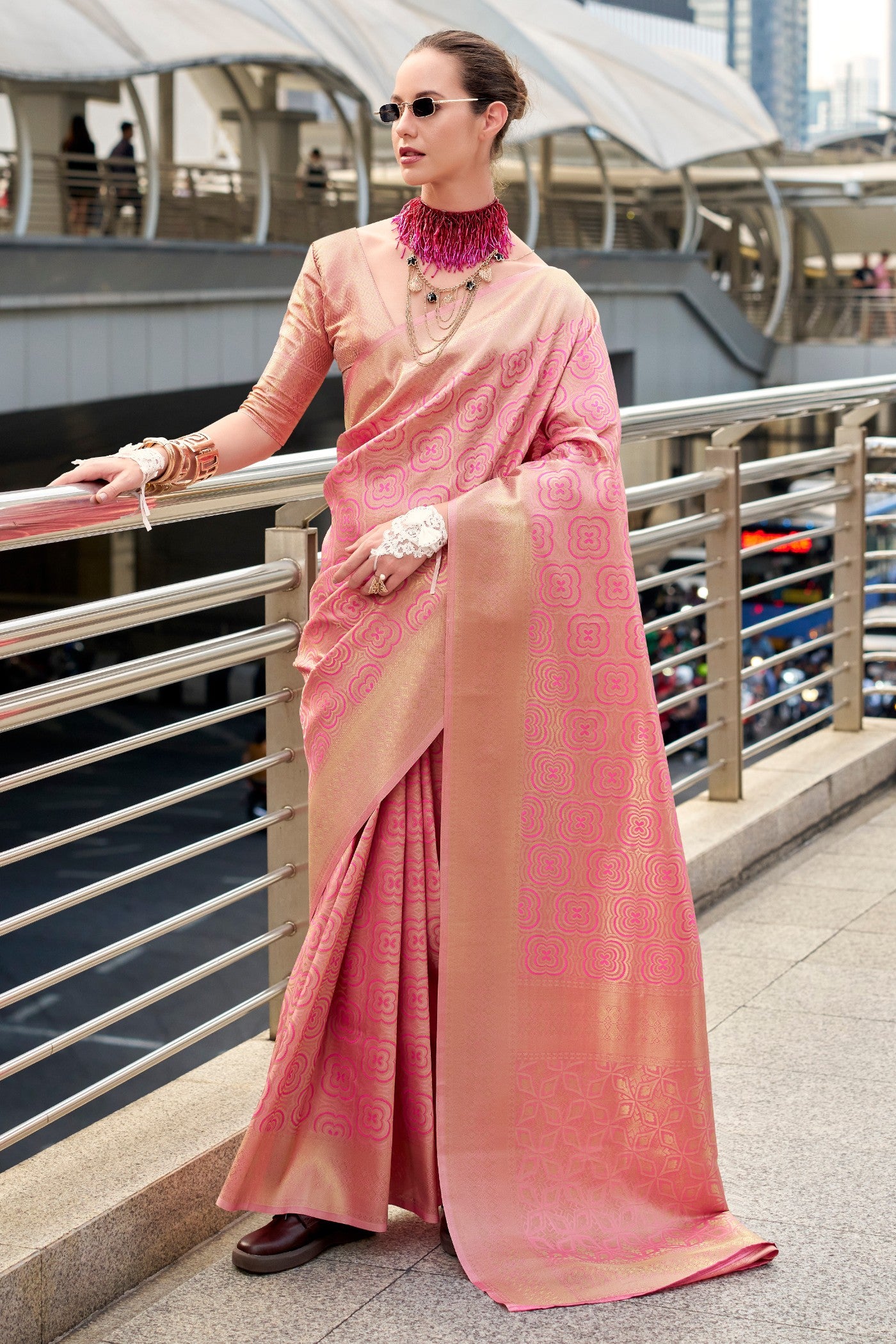 Buy MySilkLove Sweet Pink Handloom Kanjivaram Saree Online