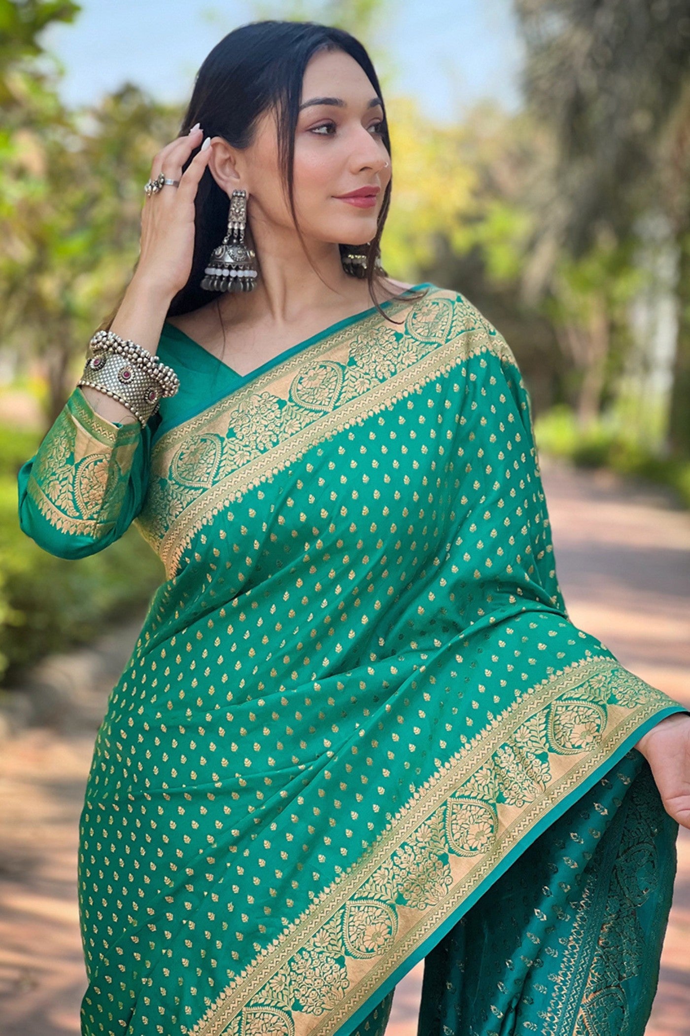 Buy MySilkLove Genoa Green Zari Woven Banarasi Saree Online