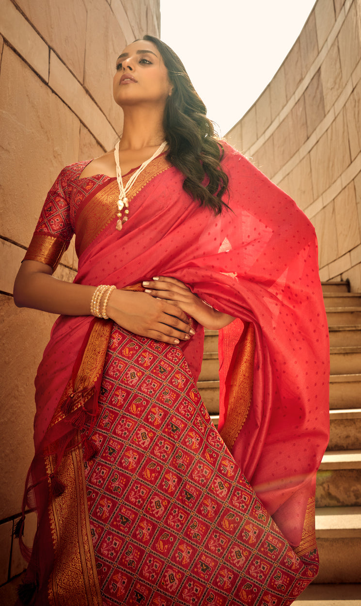 Buy MySilkLove Salmon Pearl Red Woven Banarasi Handloom Silk Saree Online