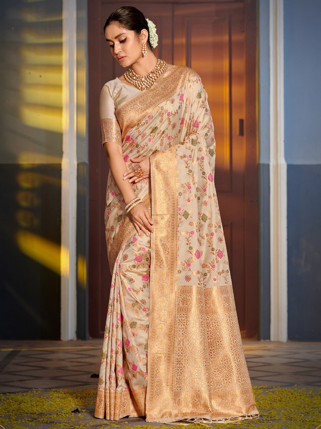 Buy MySilkLove Cashmere Cream Zari Woven Banarasi Saree Online