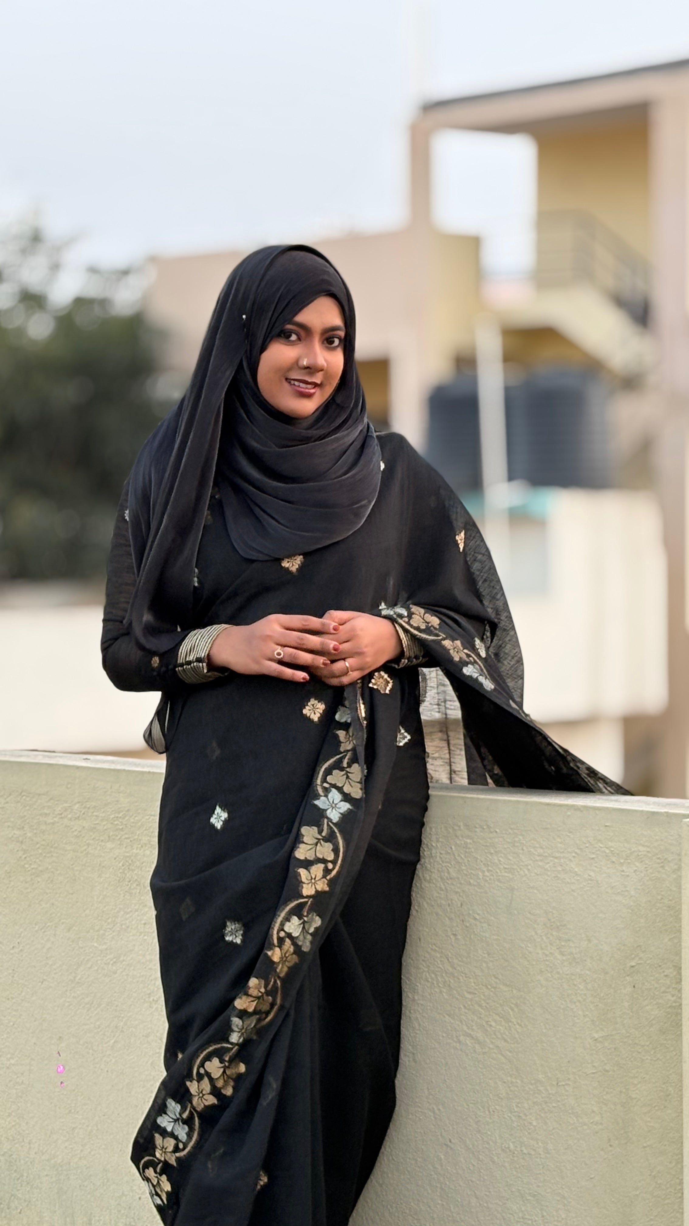 Buy MySilkLove Vanta Black Floral Linen Silk Saree Online