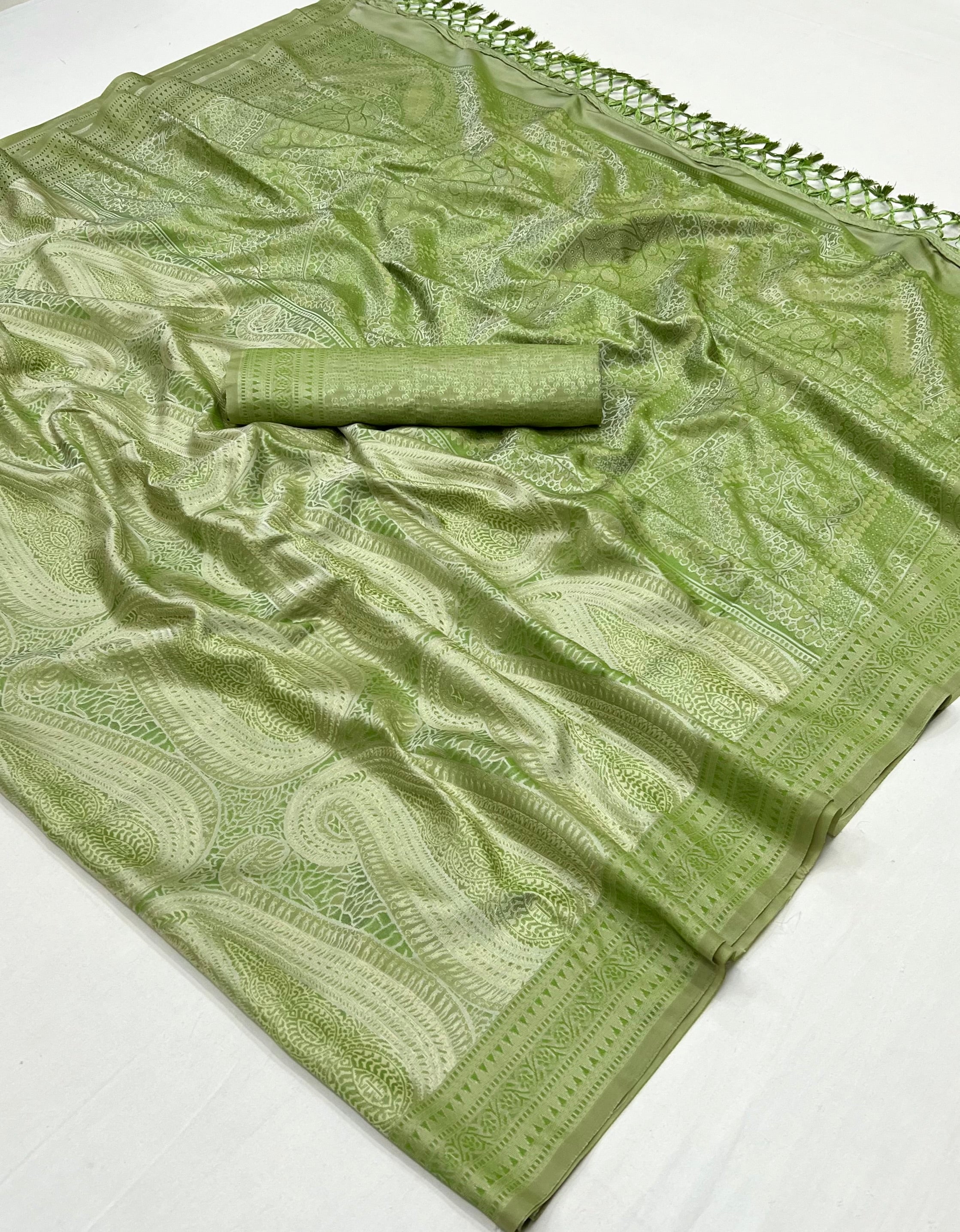 Buy MySilkLove Hillary Green Woven Kanjivaram Satin Silk Saree Online