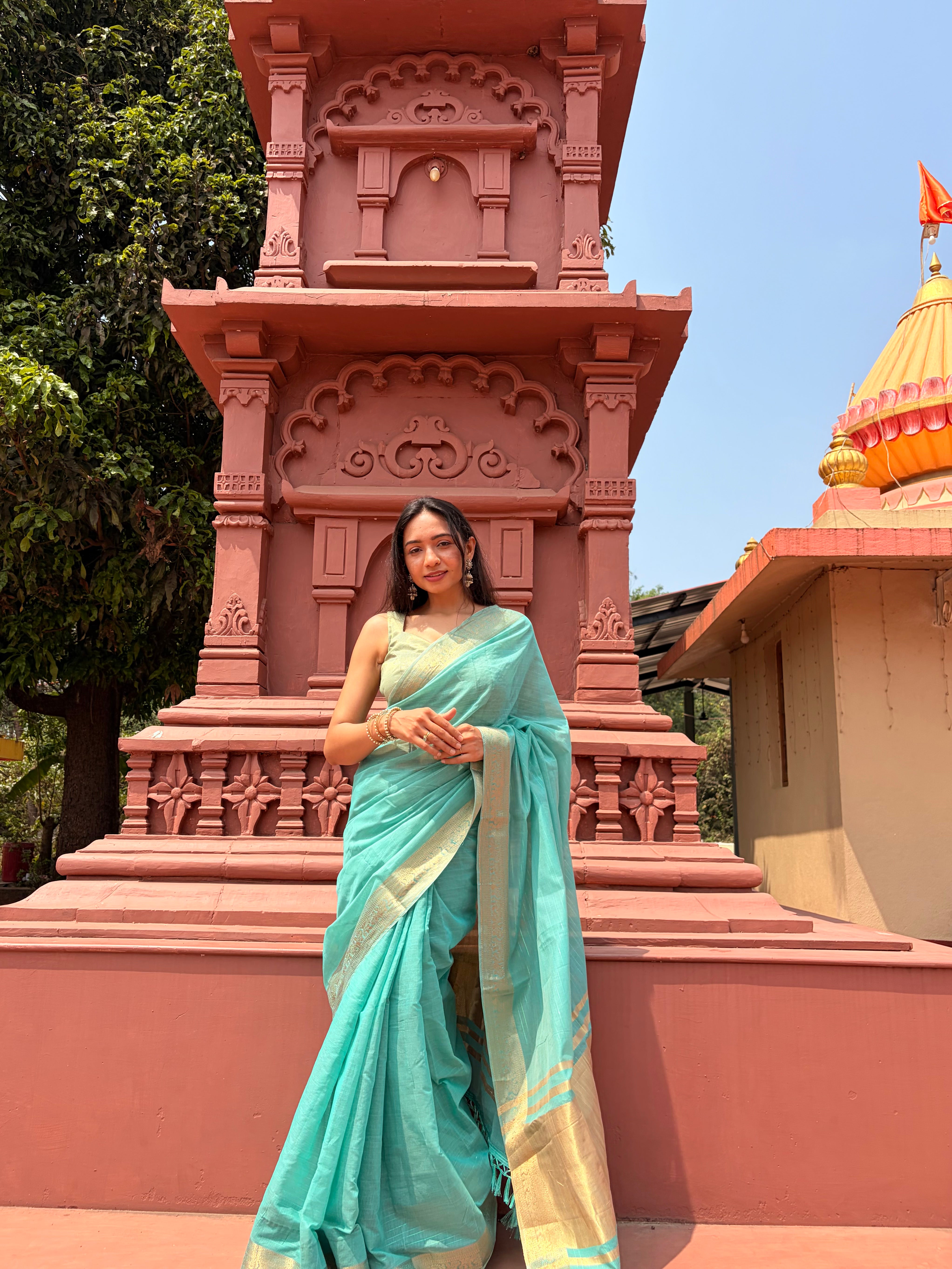 Buy MySilkLove Tropical Green Woven Maheshwari Saree Online