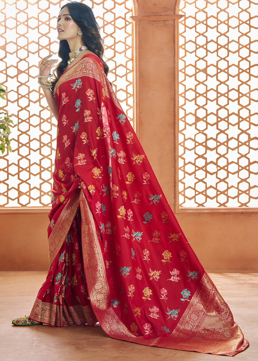 Buy MySilkLove Dark FIire Red Woven Banarasi Saree Online