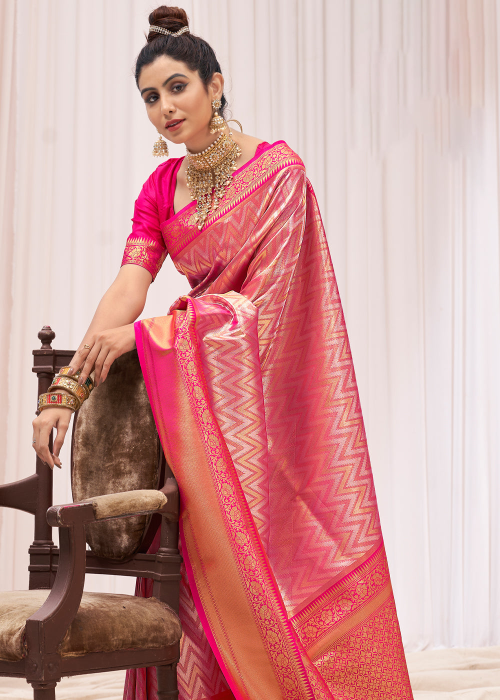 Buy MySilkLove Froly Pink Woven Kanjivaram Saree Online