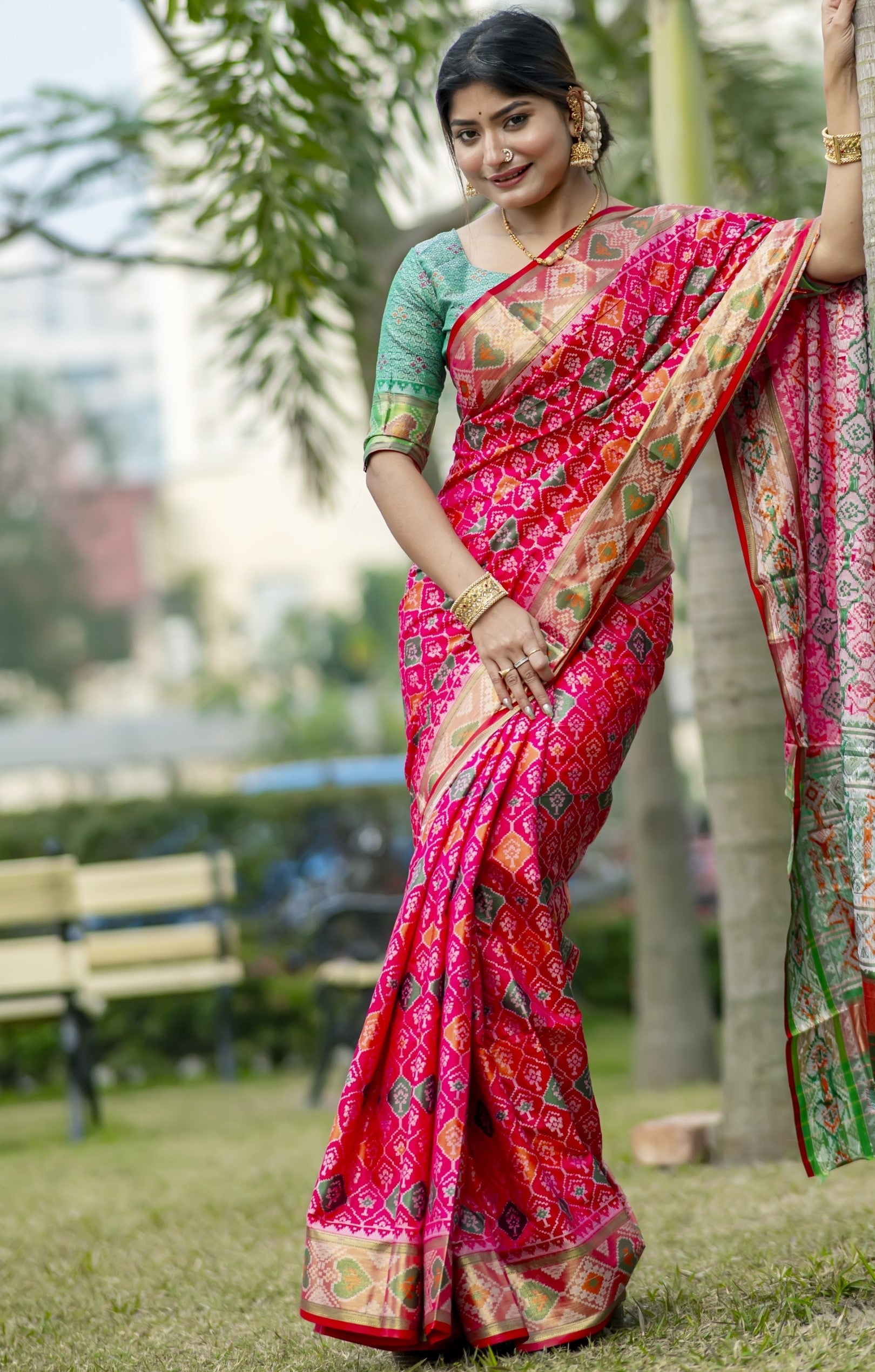 Buy MySilkLove Amaranth Pink Banarasi Silk Patola Saree Online