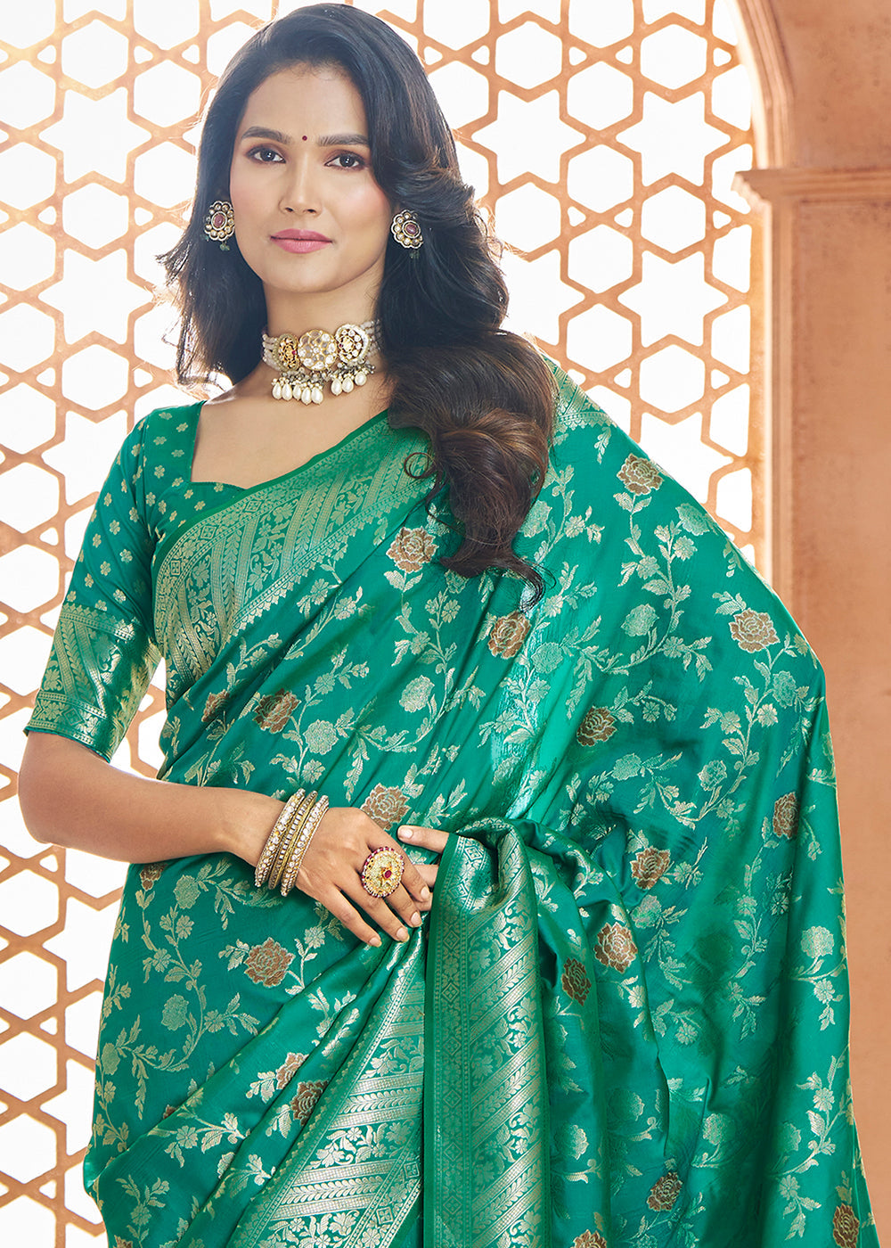 Buy MySilkLove Castletone Green Woven Banarasi Saree Online