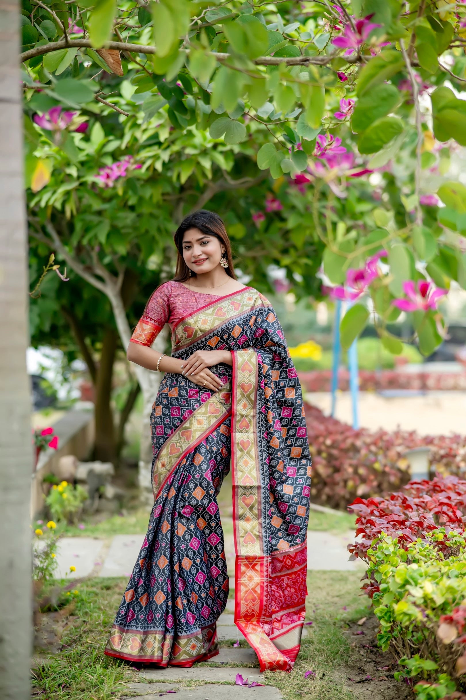 Buy MySilkLove Scarpa Flow Black Banarasi Silk Patola Saree Online