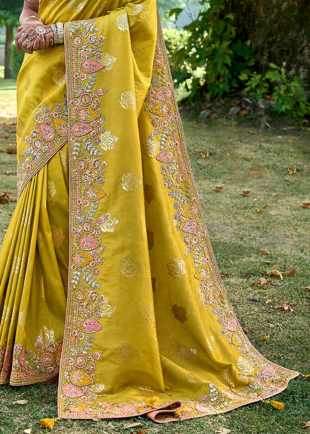 Buy MySilkLove Snapchat Yellow Woven Designer Banarasi Embroidered Silk Saree Online